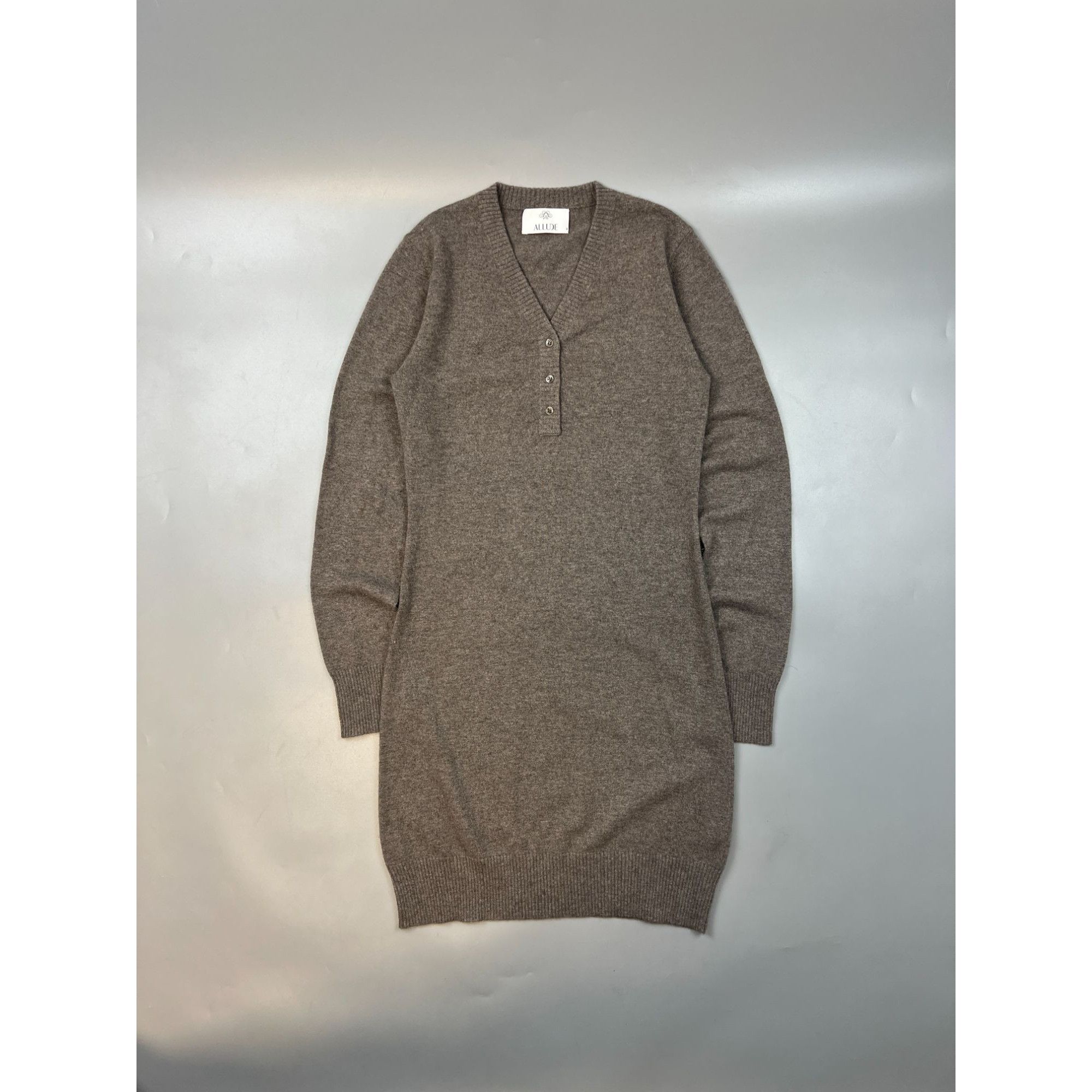 Allude Allude V-Neck Cashmere Tunic (Y0699) Size M / US 6-8 / IT 42-44 - 1 Thumbnail