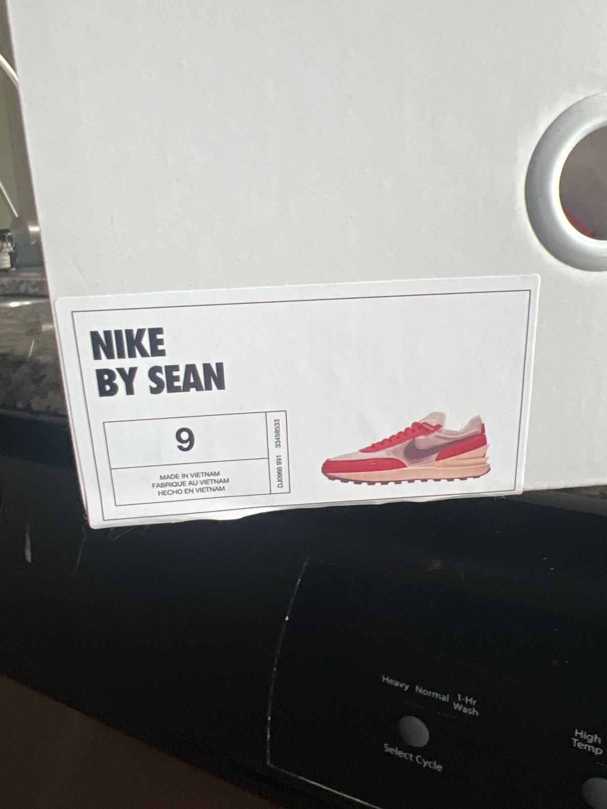 Nike New Nike Waffle One by YOU exclusive mens size 9 Size US 9 / EU 42 - 10 Thumbnail