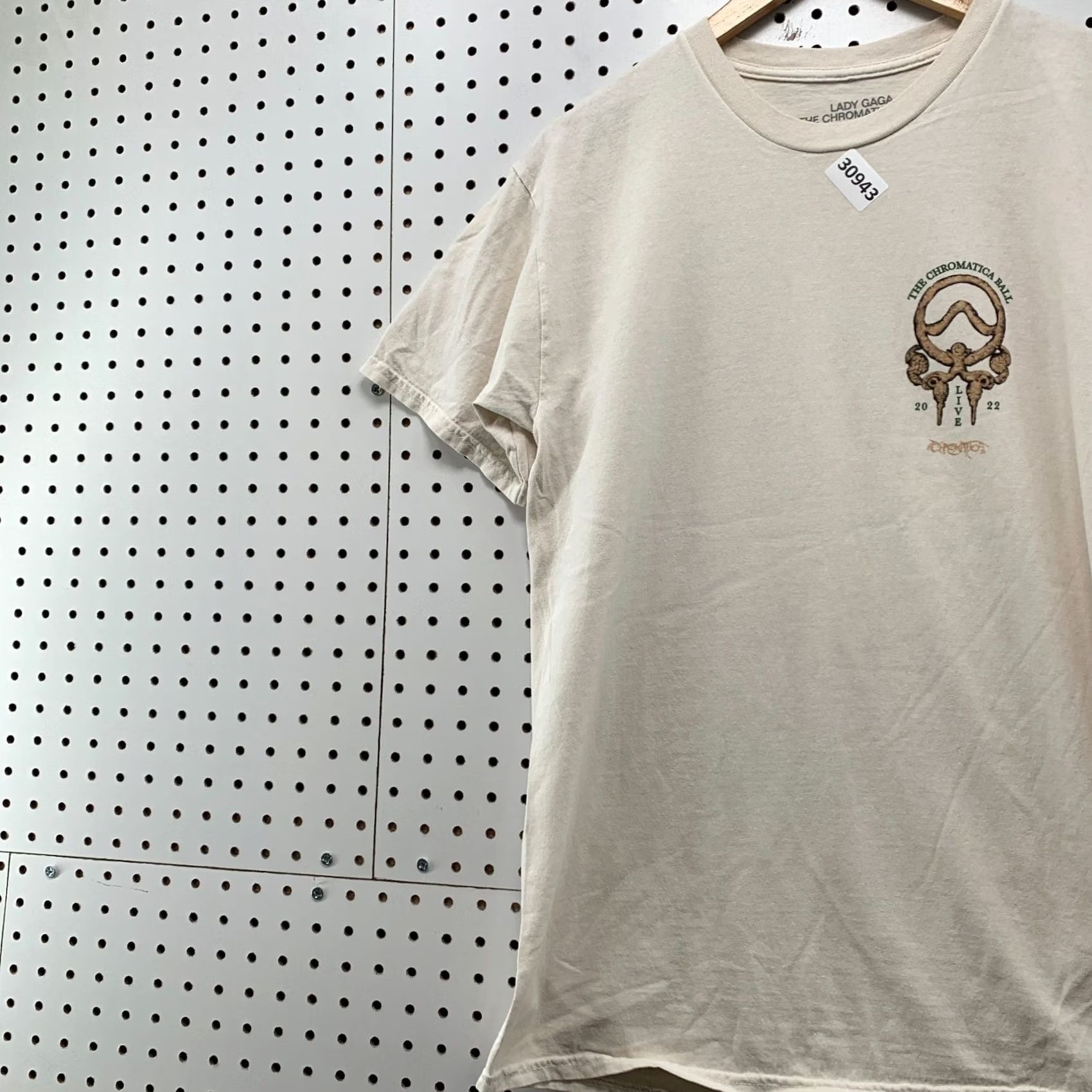 Vintage Lady Gaga Shirt Mens Small Beige The Chromatica Ball 2022 World Tour 19X28 Size US S / EU 44-46 / 1 - 4 Thumbnail