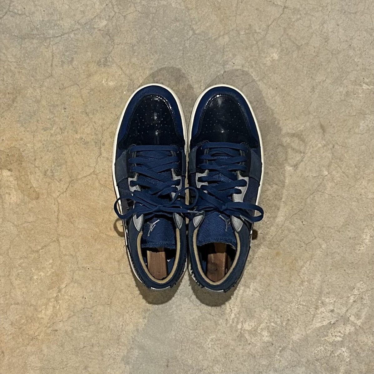 Jordan Brand × Nike Air Jordan 1 Low SE Craft Obsidian Blue 2022 US 8 Size US 8 / EU 41 - 12 Thumbnail