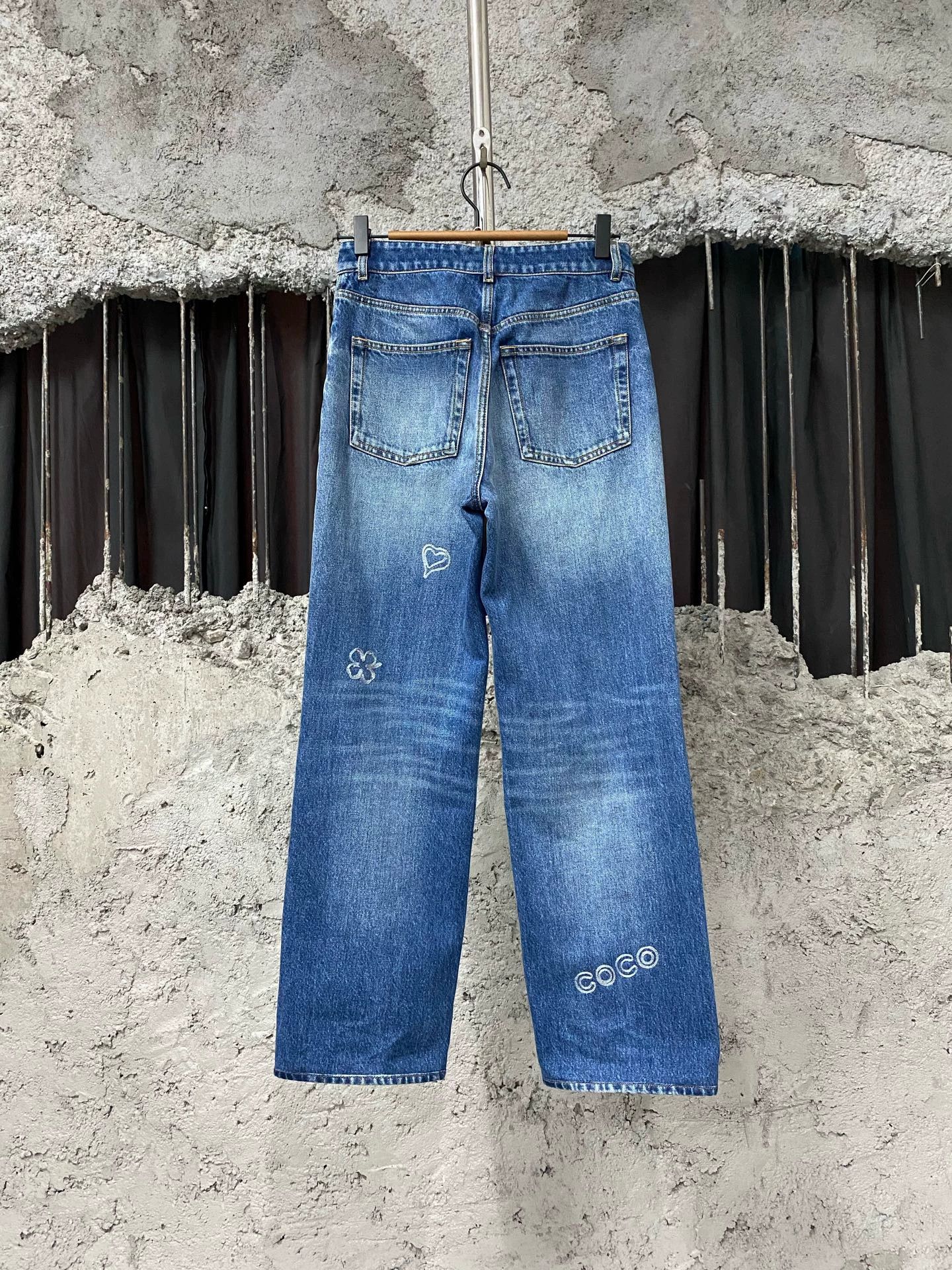 Chanel Chanel Jeans Size: 34 Condition: Brand New Size 34" / US 12 / IT 48 - 2 Thumbnail