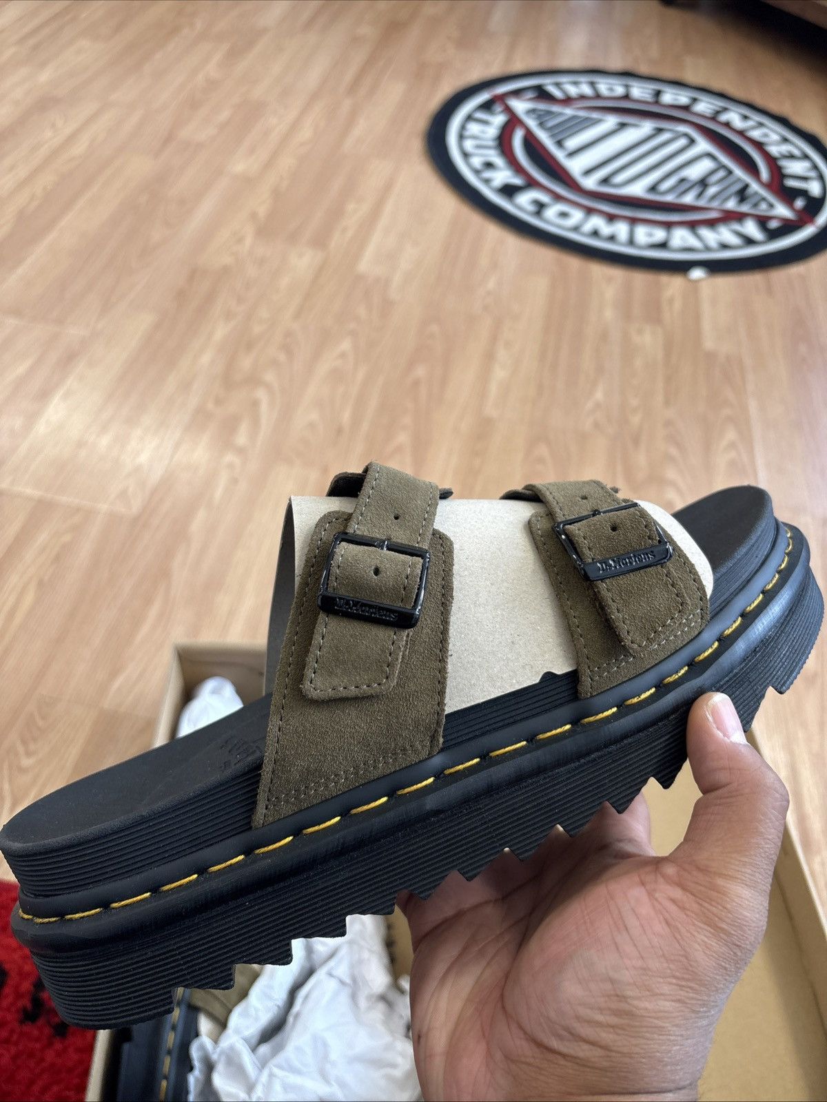 Dr. Martens MYLES DMS OLIVE Size US 11 / EU 44 - 1 Thumbnail