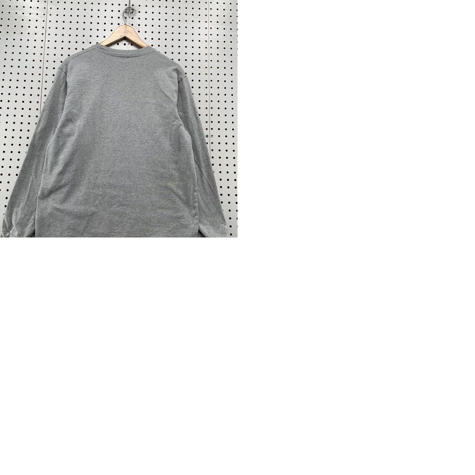 Brandy Melville Brandy Melville Shirt Womens Long Sleeve Gray Embroidered One Size Size ONE SIZE - 9 Thumbnail
