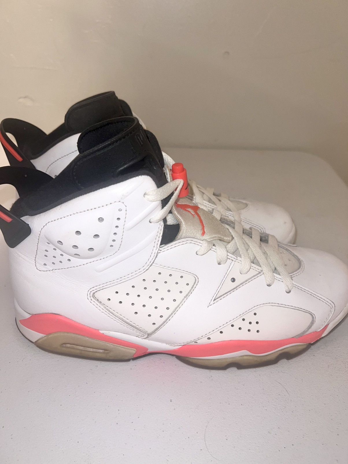 Jordan Brand Air Jordan 6 Retro White Infrared Size US 10 / EU 43 - 2 Thumbnail