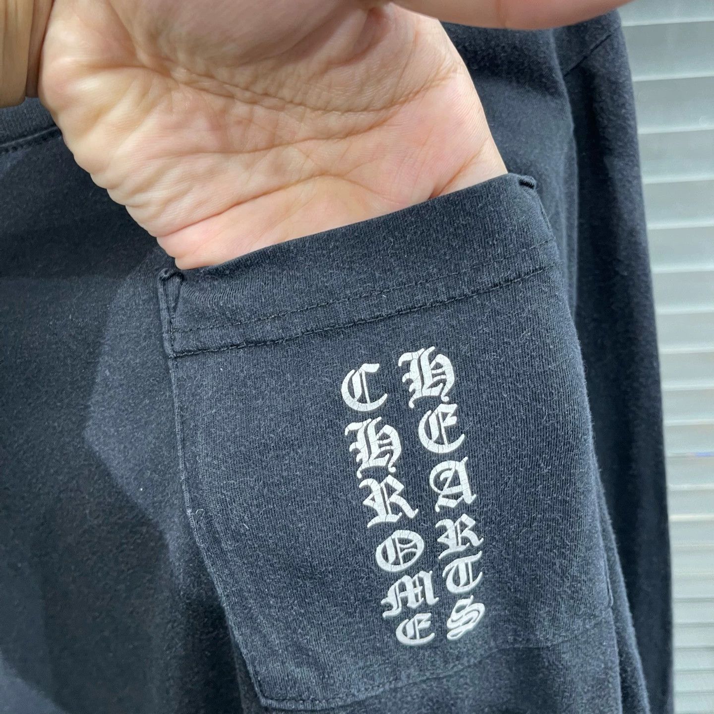 Chrome Hearts Chrome Hearts Red Sanskrit Back Print Long Sleeve M 95 New Size US M / EU 48-50 / 2 - 4 Thumbnail
