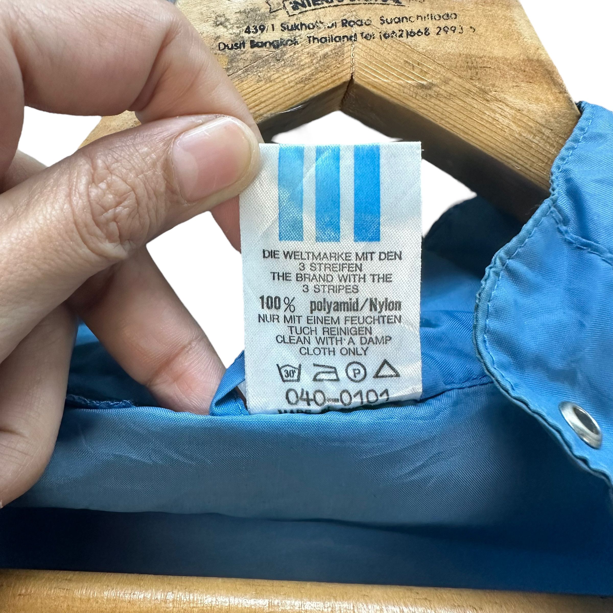 Adidas ADIDAS TREFOIL COLORBLOCK LIGHT JACKET #8301-002 Size US L / EU 52-54 / 3 - 9 Thumbnail
