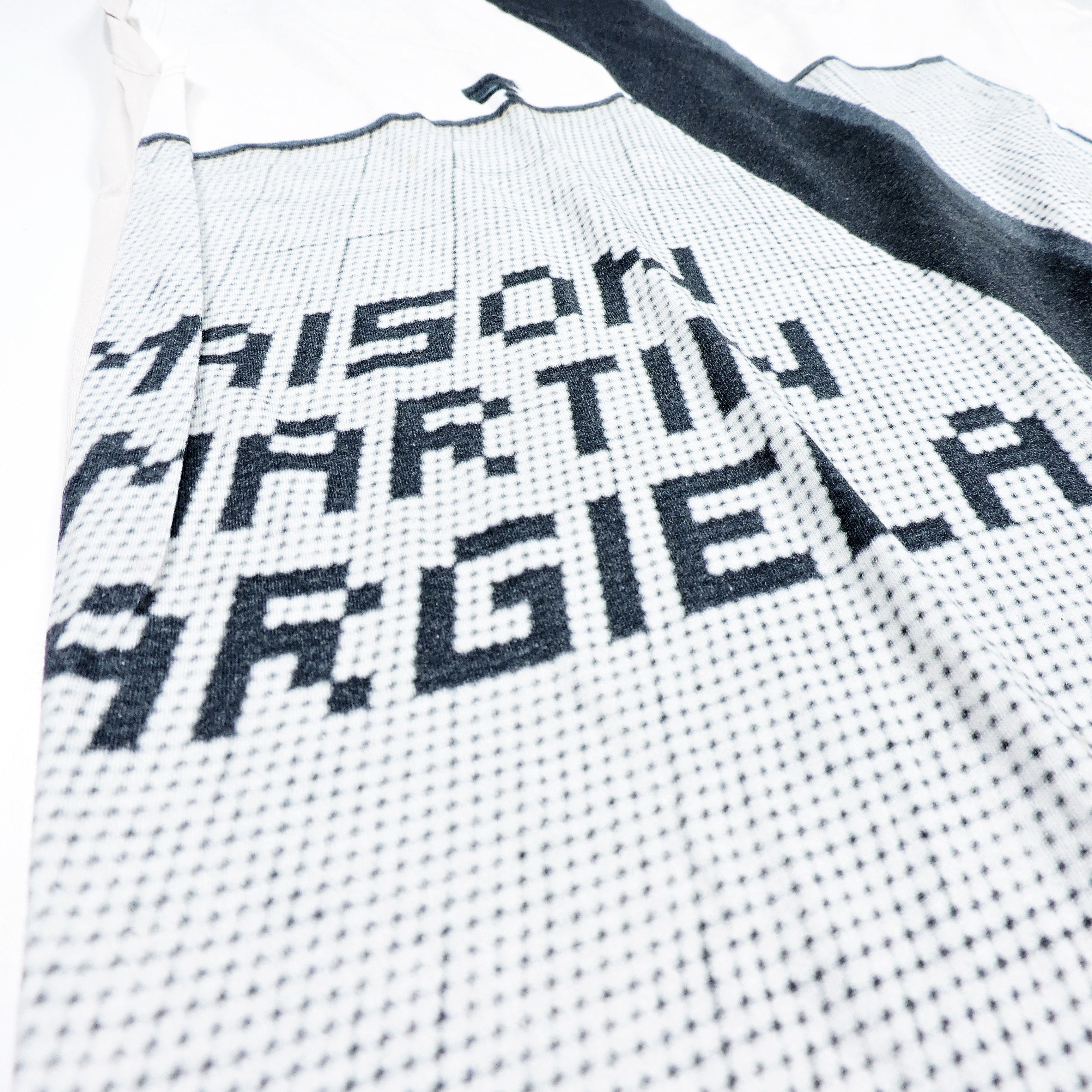 Maison Margiela MM6 LANDSCAPE PRINTED SLEEVELESS TANK-TOP T-SHIRT Size US M / EU 48-50 / 2 - 10 Thumbnail