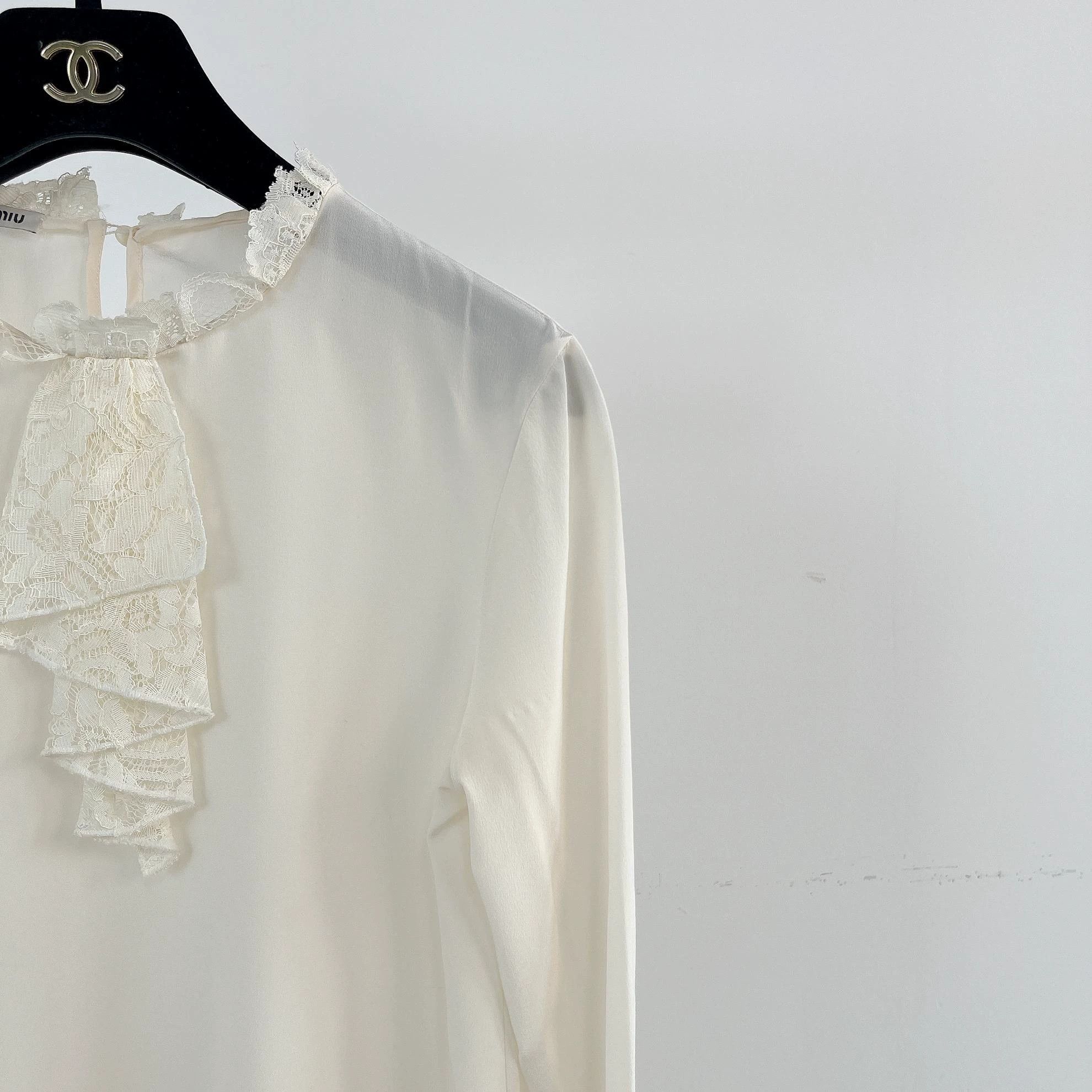 Miu Miu MIU MIU White Silk Top 36 7476 Size XS / US 0-2 / IT 36-38 - 3 Thumbnail