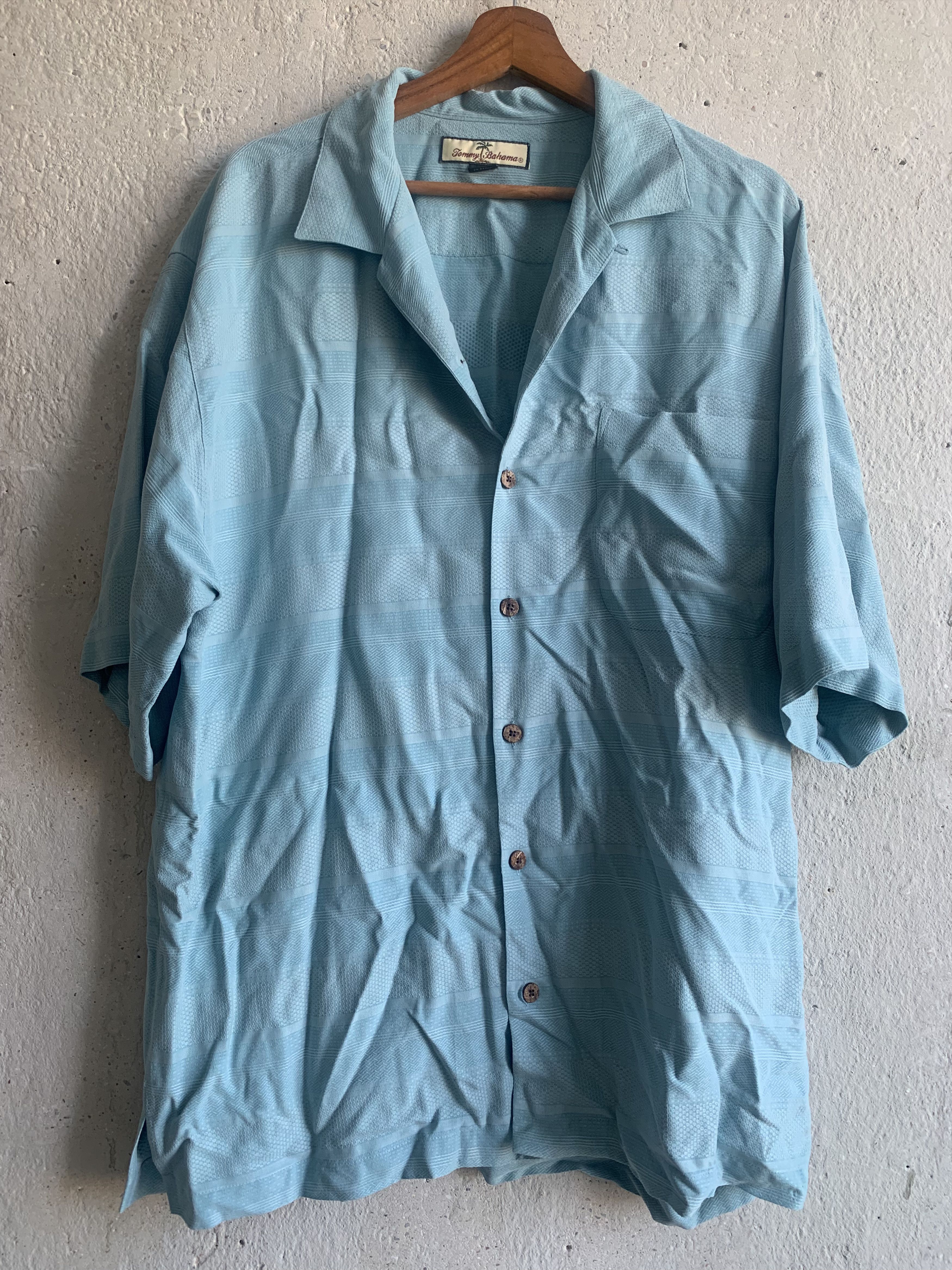 Tommy Bahama Textured Tommy Bahama silk shirt in seafoam light blue L Size US L / EU 52-54 / 3 - 4 Thumbnail