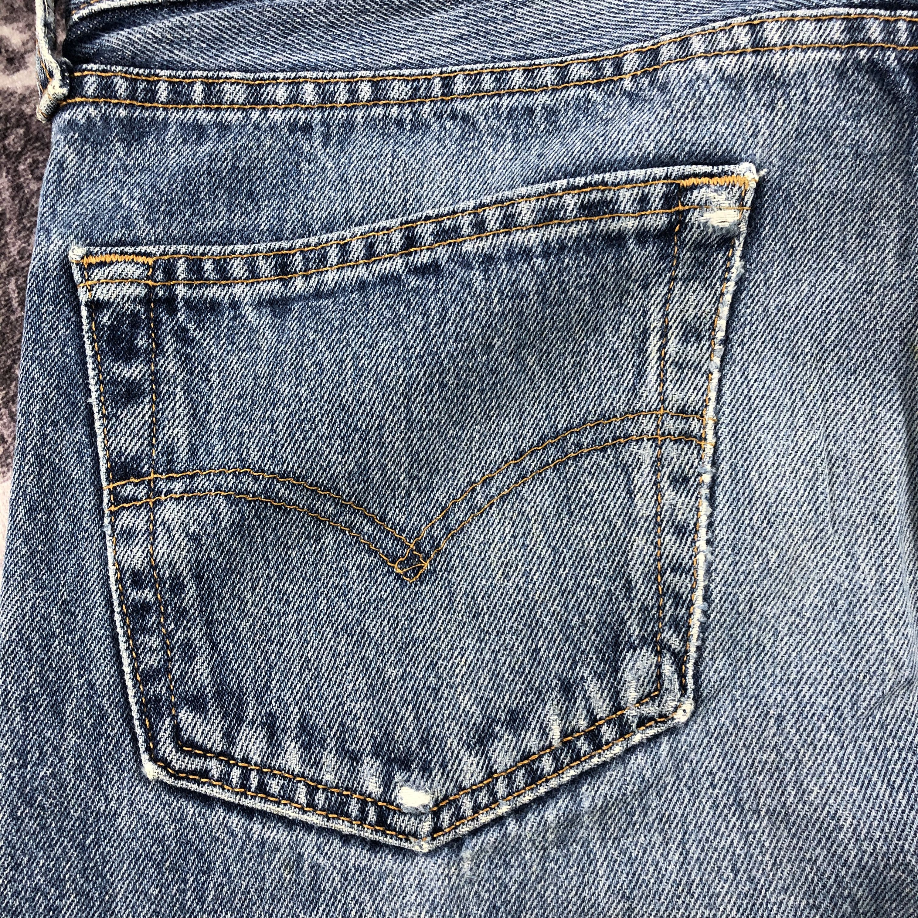 Levi's × Vintage Vintage 90s Blue Wash Levis 501 Jeans-JM2228 Size US 35 - 8 Thumbnail