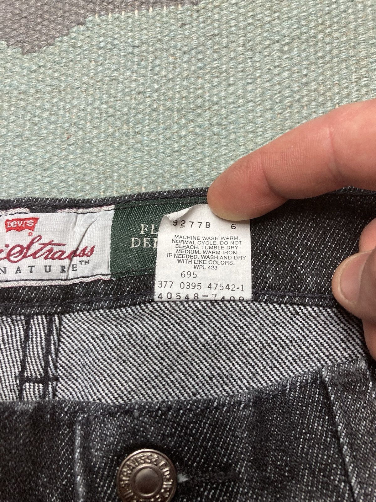 Levi's × Vintage Levi’s 540 jeans black grunge relaxed straight skater 35x29 Size US 35 - 8 Thumbnail