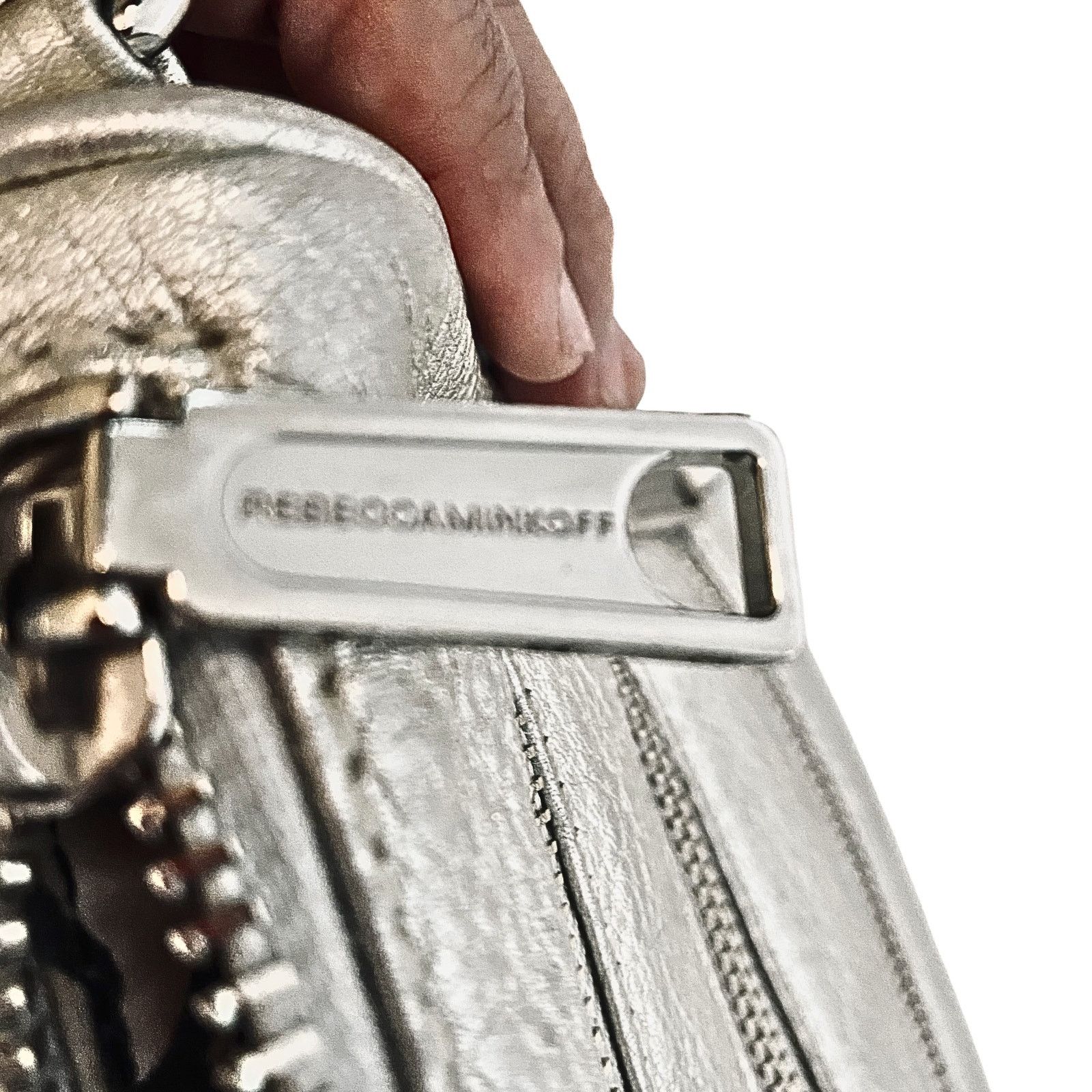 Rebecca Minkoff Rebecca Minkoff Silver Leather Crossbody with Chain Strap Size ONE SIZE - 2 Thumbnail