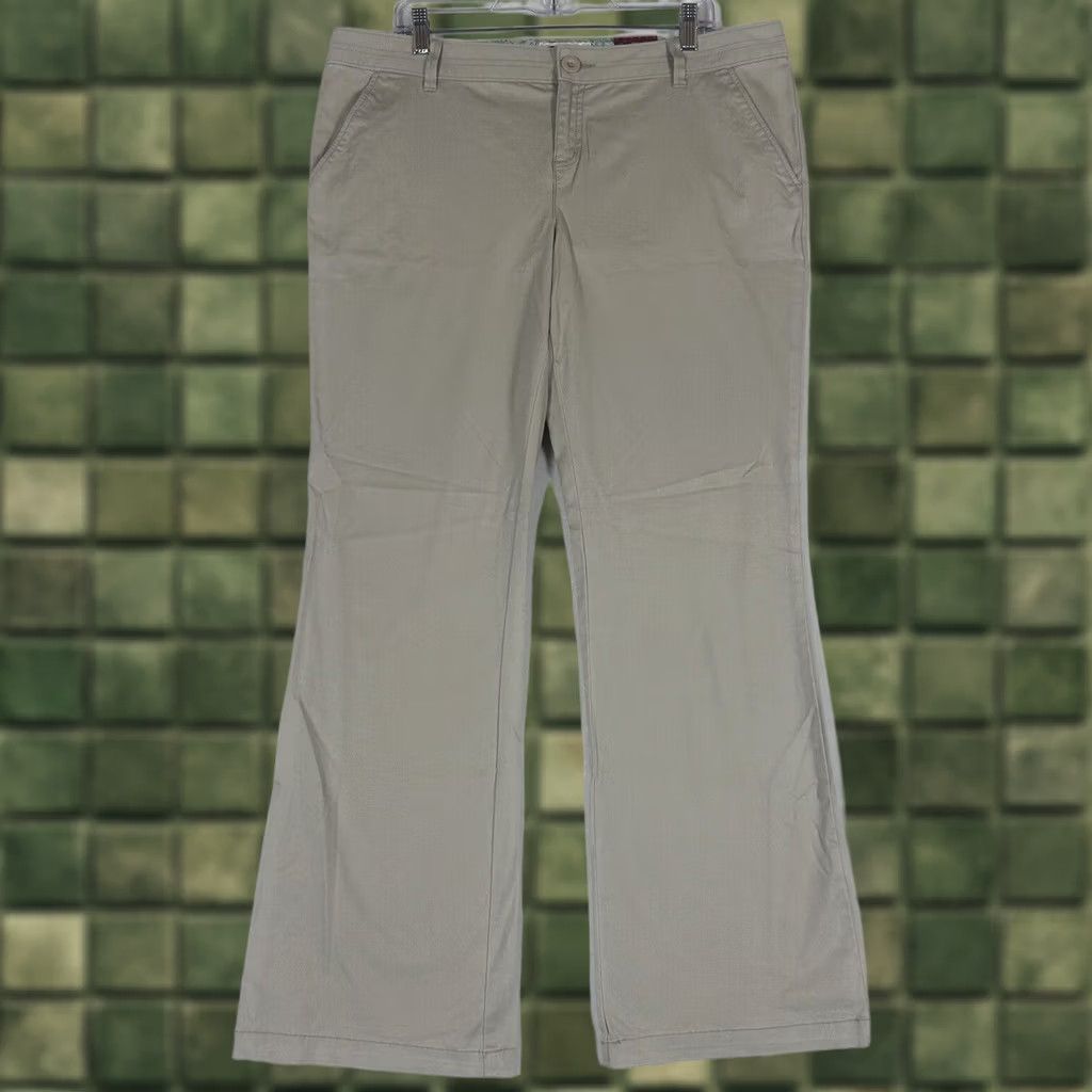 Vintage Kohls SO NEW Bootcut Khaki Pants Girls Teens Size 17 Uniform Pants Stretch NWT Size 38" / US 16 / IT 52 - 1 Thumbnail