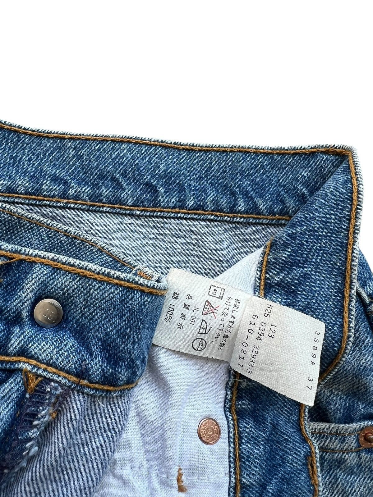 Levi's Vintage 90s Levi’s 525 Distressed Denim Jeans 33x31.5 Size US 33 - 10 Thumbnail