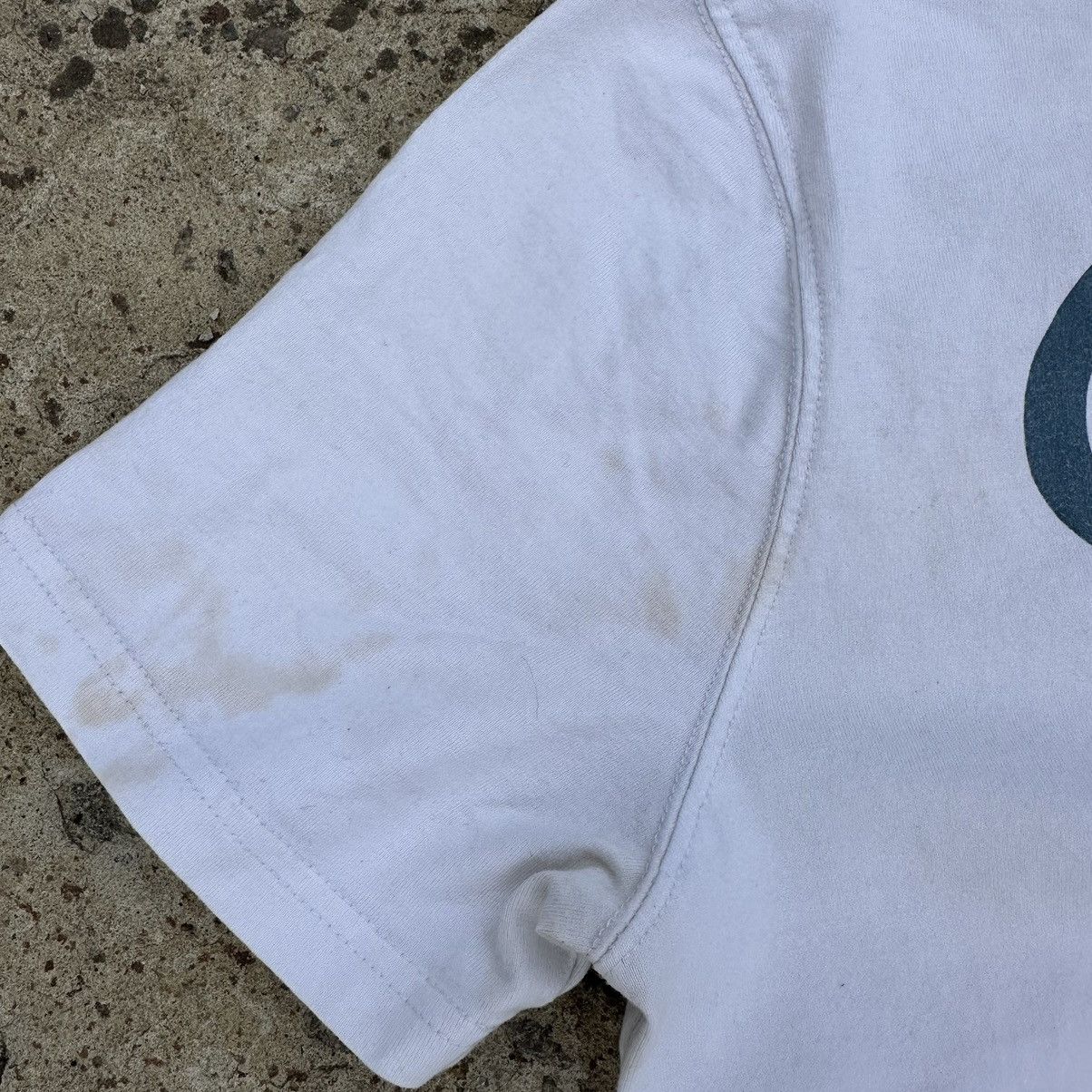 Vintage Vintage Animal T-shirts Big Logo Skate Wear Y2K 00s Size US S / EU 44-46 / 1 - 13 Thumbnail