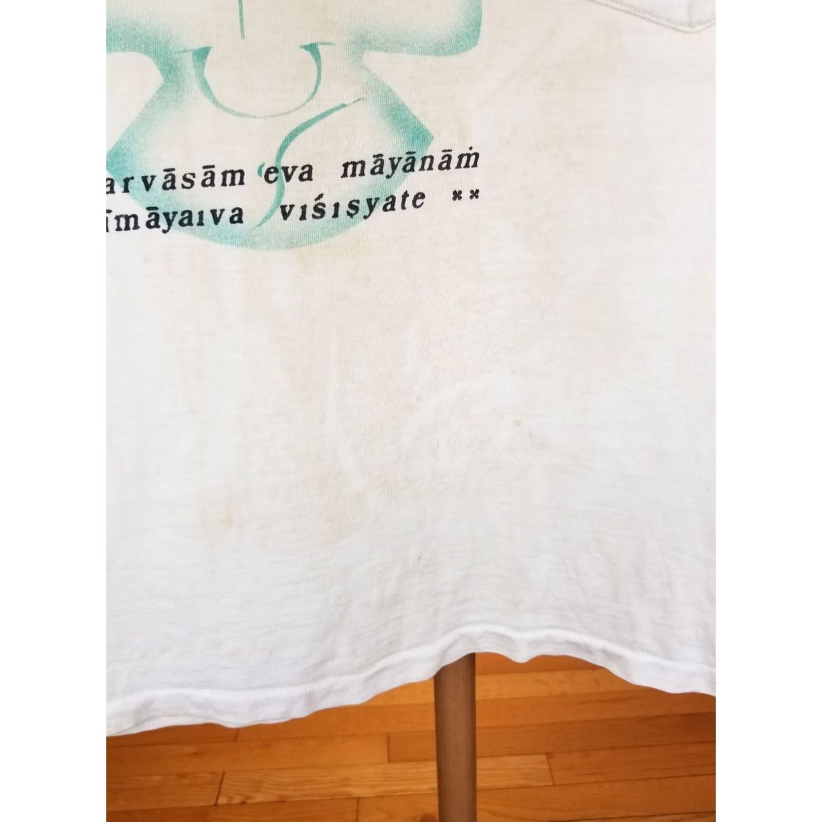 Vintage VINTAGE 70' TOWN CRAFT SARVASAM EVA ONE POCKET YELLOWING SINGLE STITCH T-SHIRT M Shirt Size US M / EU 48-50 / 2 - 4 Thumbnail