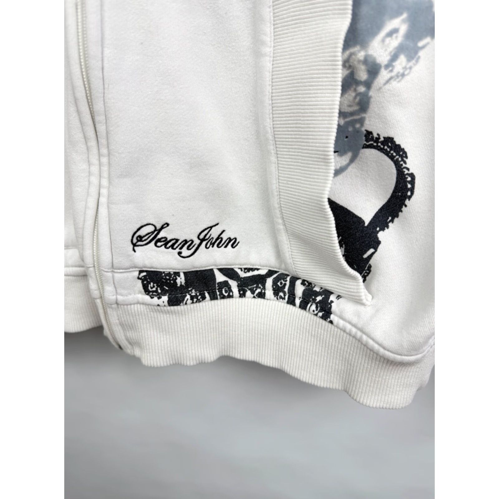 Sean John Vintage Sean John Crown Zip Hoodie Mens M White Retro Rare Y2K Crown Rap Hype Hoodie Size US M / EU 48-50 / 2 - 6 Thumbnail