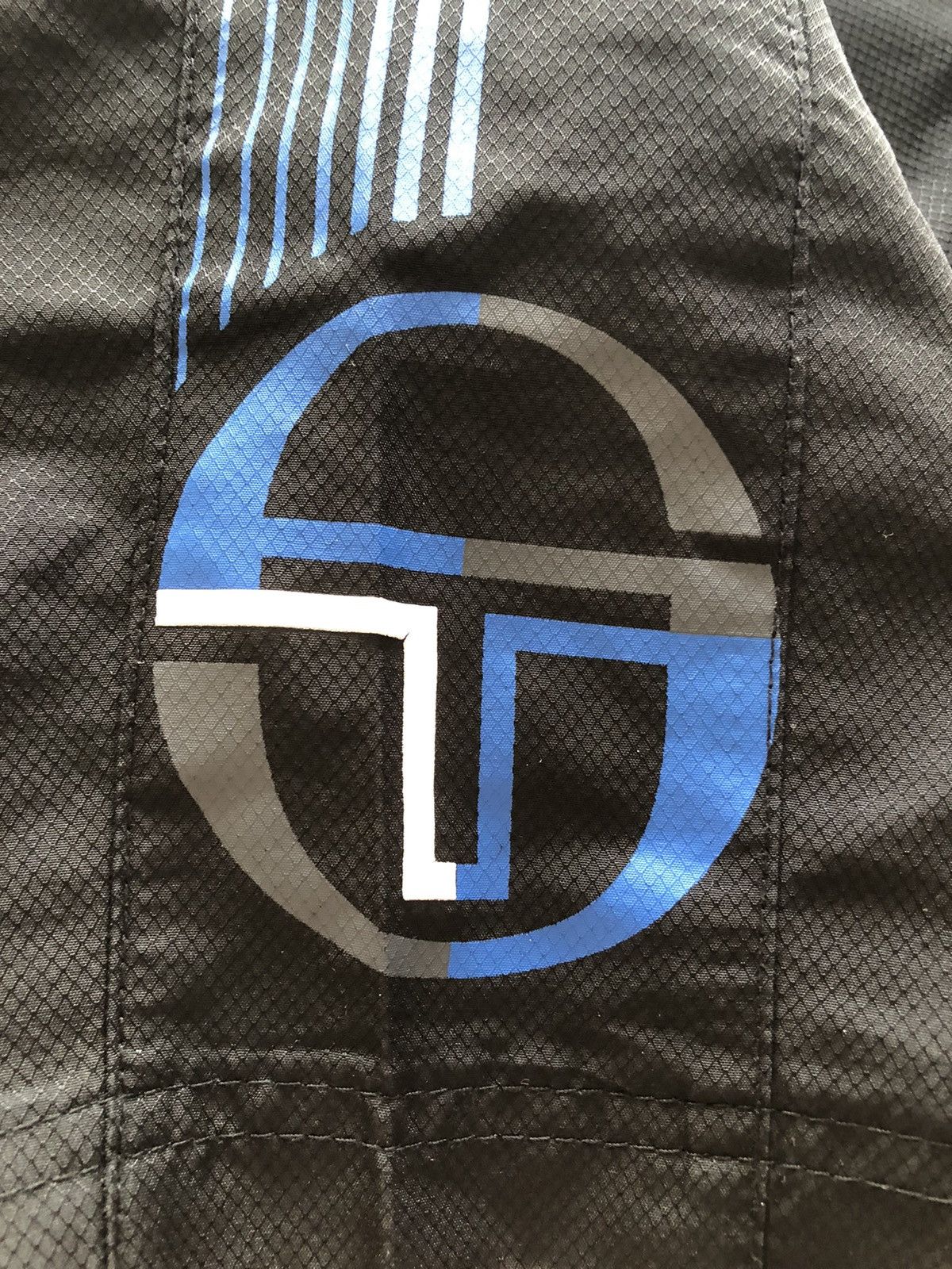 Sergio Tacchini SERGIO TACCHINI VINTAGE QUALITY LIGHT SPORT SHORTS Size US 30 / EU 46 - 3 Thumbnail