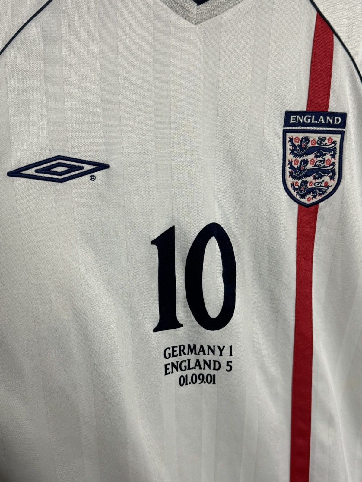 Umbro England National Team 01/03 Home Owen Football Jersey Shirt Size US L / EU 52-54 / 3 - 4 Thumbnail