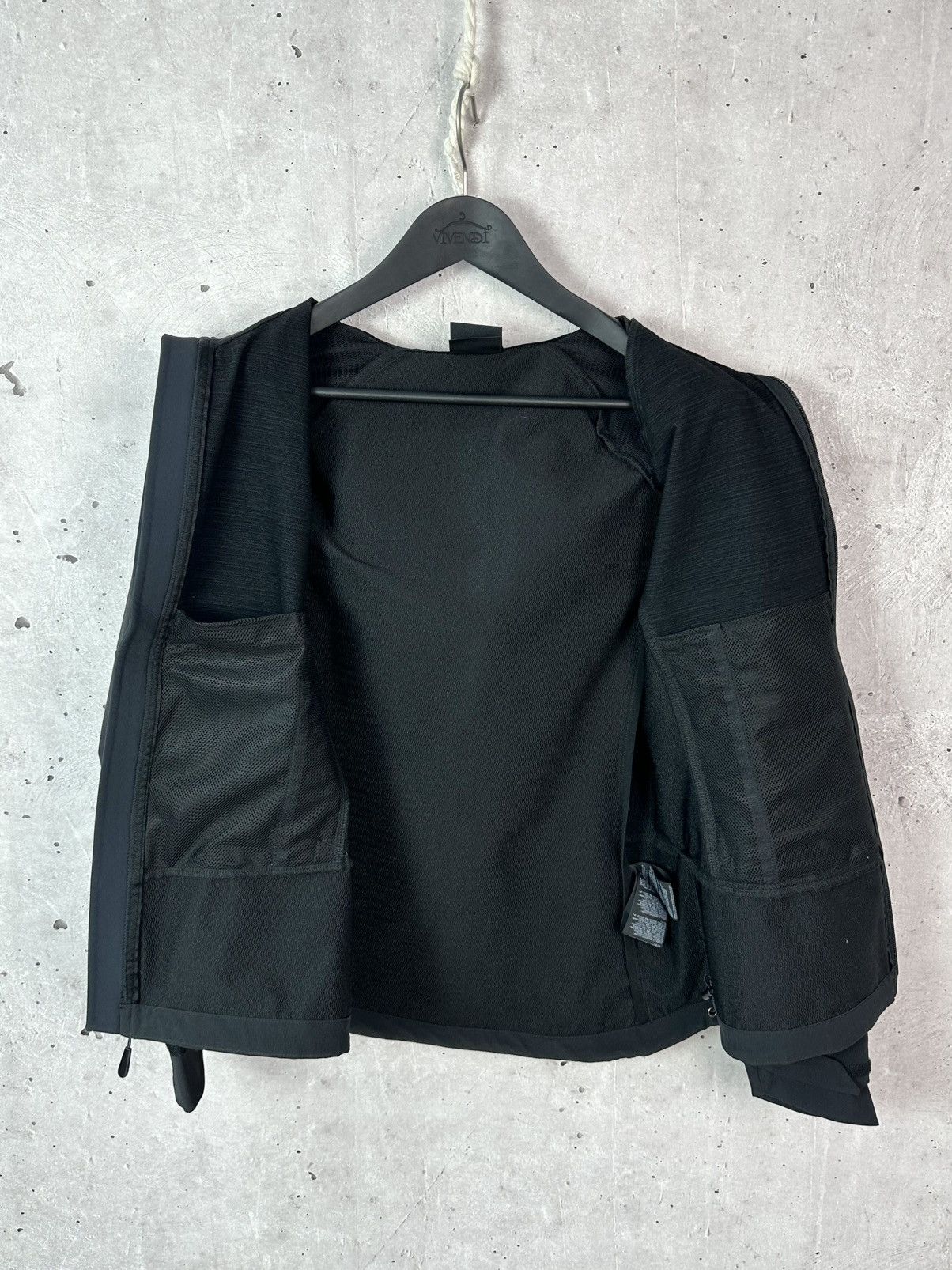 Jack Wolfskin Jack Wolfskin Black Women’s Long Sleeve Soft Shell Jacket Size S / US 4 / IT 40 - 13 Thumbnail