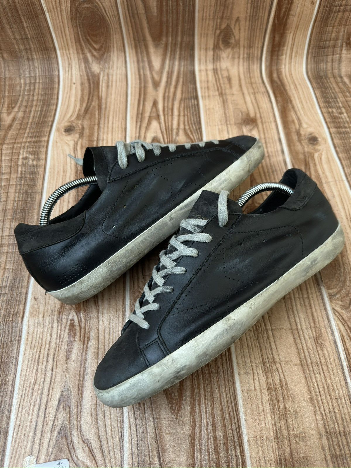 Golden Goose Golden Goose Superstar Black Leather Suede Lowtop Sneaks Size US 9 / EU 42 - 16 Thumbnail