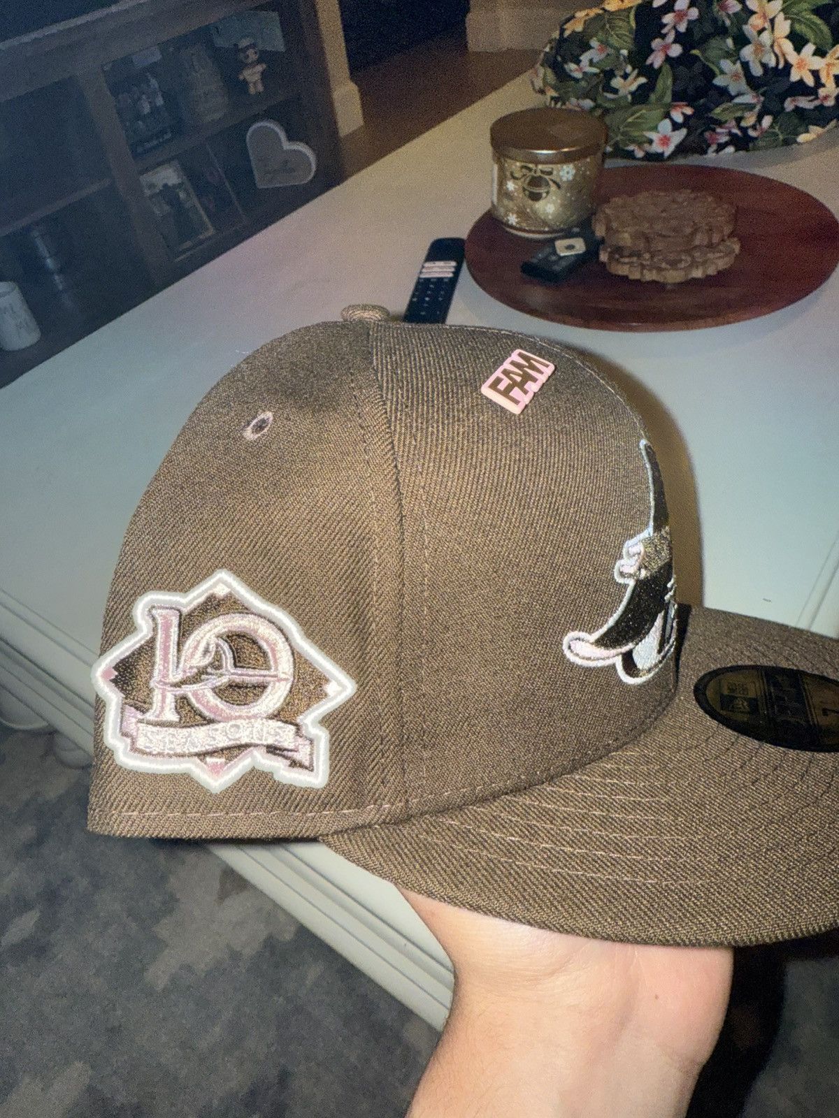 New Era 7 1/4 Tampa Bay DevilRays fitted brown/ pink Size ONE SIZE - 2 Thumbnail