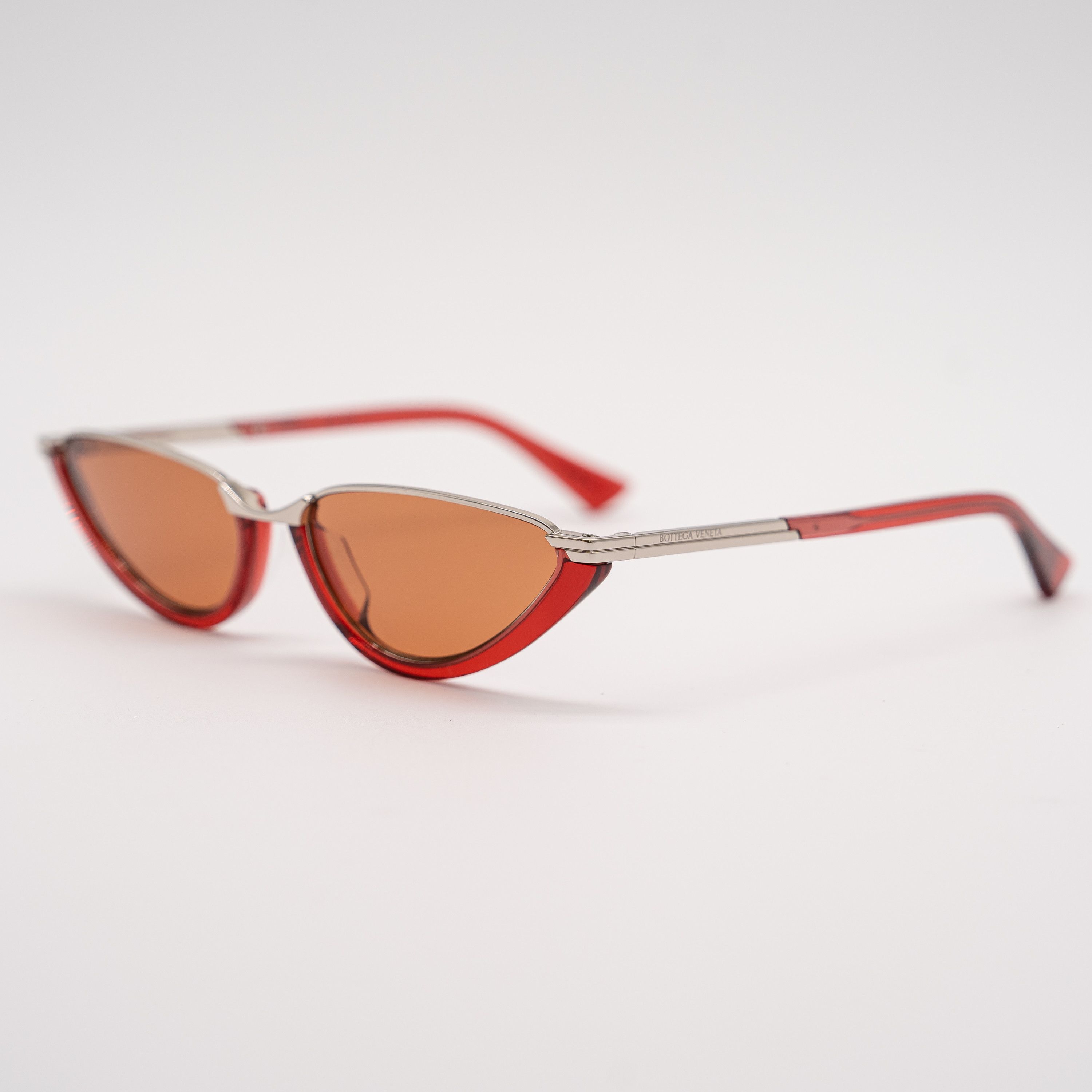 Bottega Veneta Bottega Veneta Classic Cat Eye Sunglasses BV1346S Red Size ONE SIZE - 1 Thumbnail