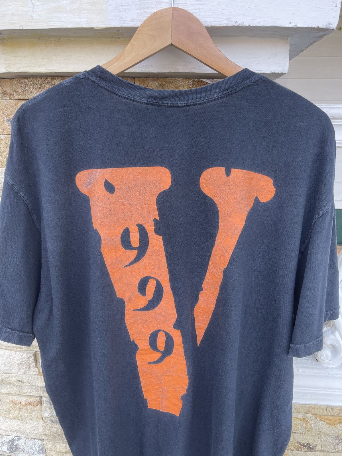 999 Club × Vlone Rare🔥Juice Wrld x Vlone 999 Sun Faded Black T-Shirt Size US XL / EU 56 / 4 - 2 Thumbnail