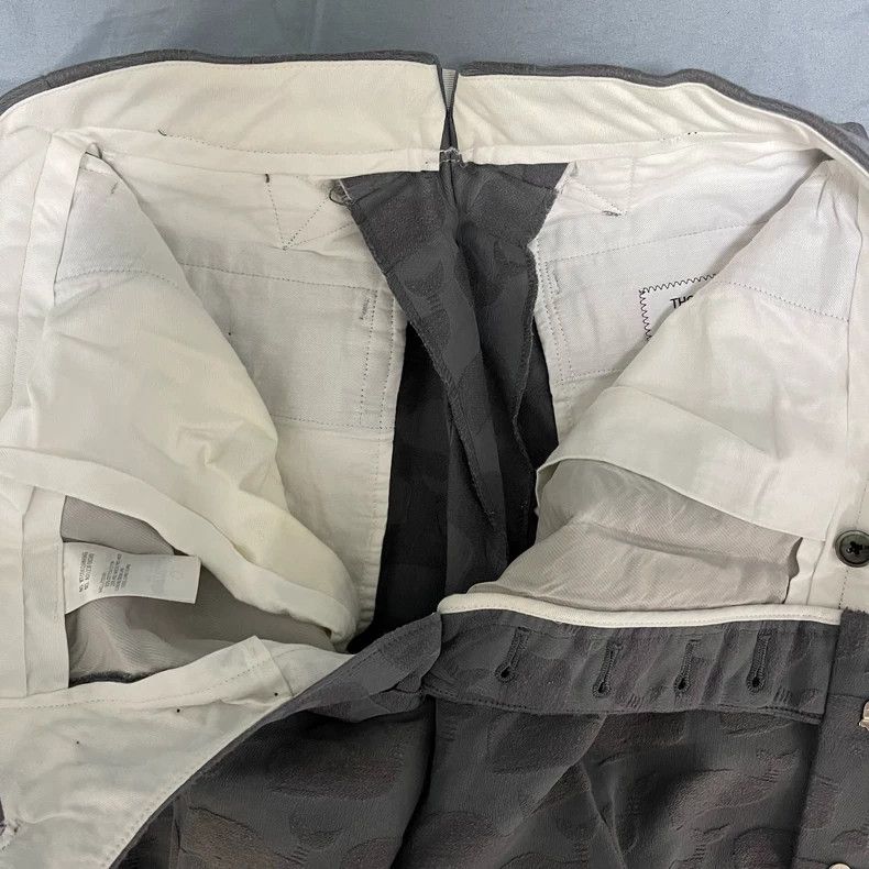 Thom Browne Thom Browne size2 Whale shorts Size US 40 / EU 56 - 4 Thumbnail