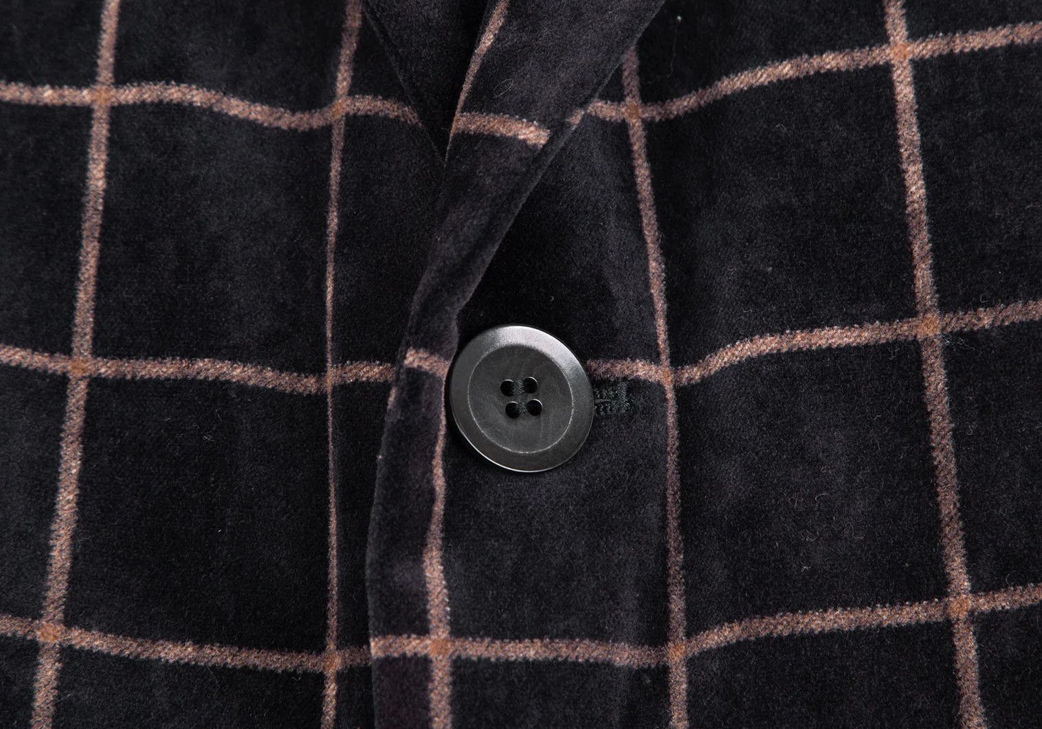 Armani Collezioni Velvet Peak Lapel Jacket in Black Size 60 Size US XXS / EU 40 - 5 Thumbnail