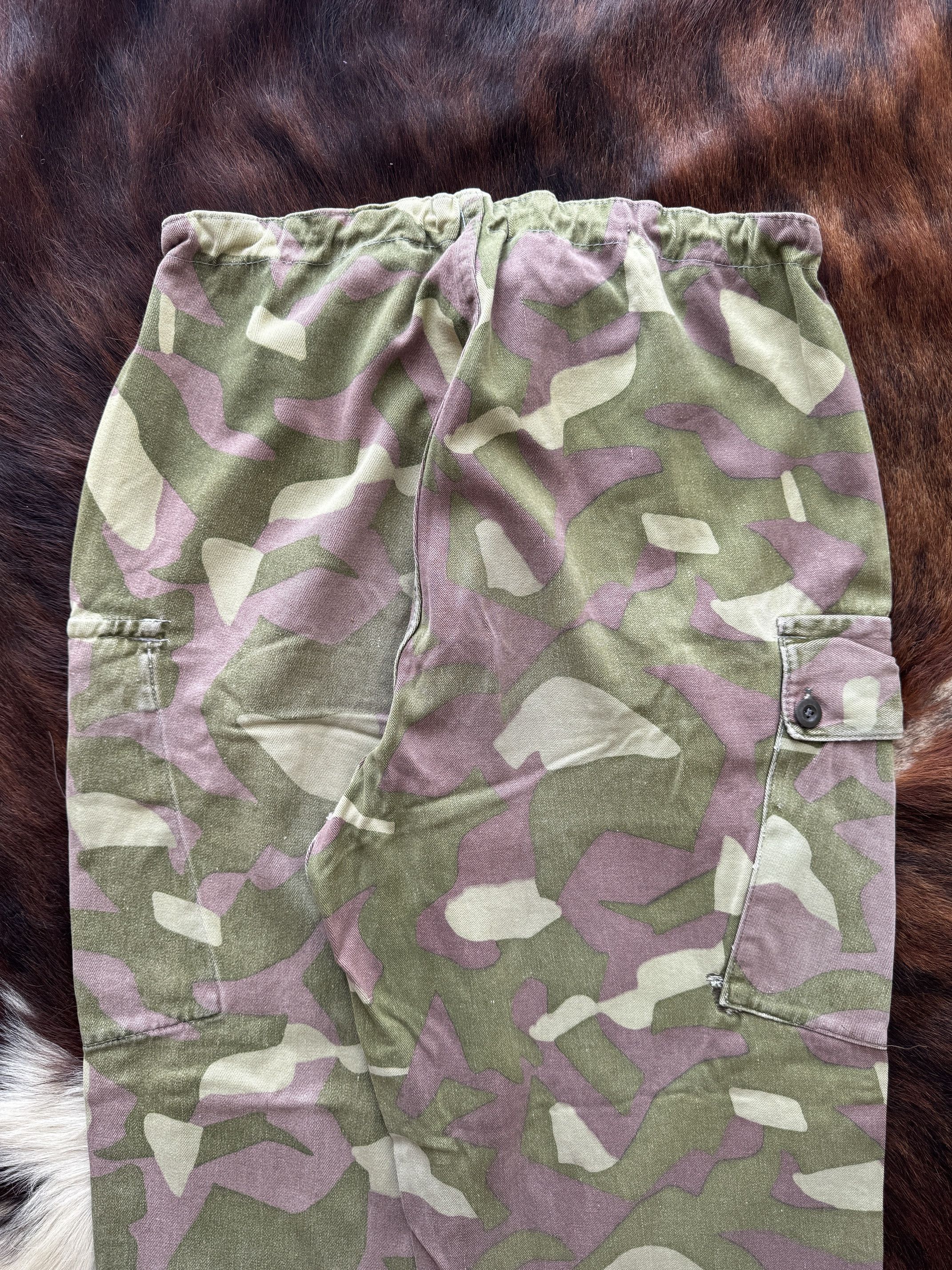 Vintage 60s Finnish Camou Cargo Pants Size 28" / US 6 / IT 42 - 8 Thumbnail