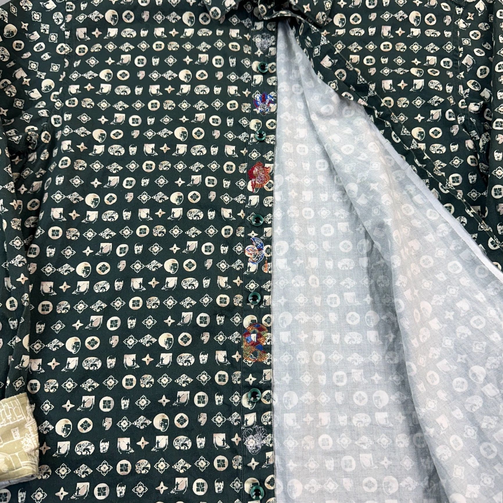 Robert Graham Robert Graham Shirt Mens Medium Green Geometric Print Flip Cuff Classic Fit Shirt_Mens_Green_Geometric_Print_Flip_Cuff_Classic_Fit Size US M / EU 48-50 / 2 - 5 Thumbnail