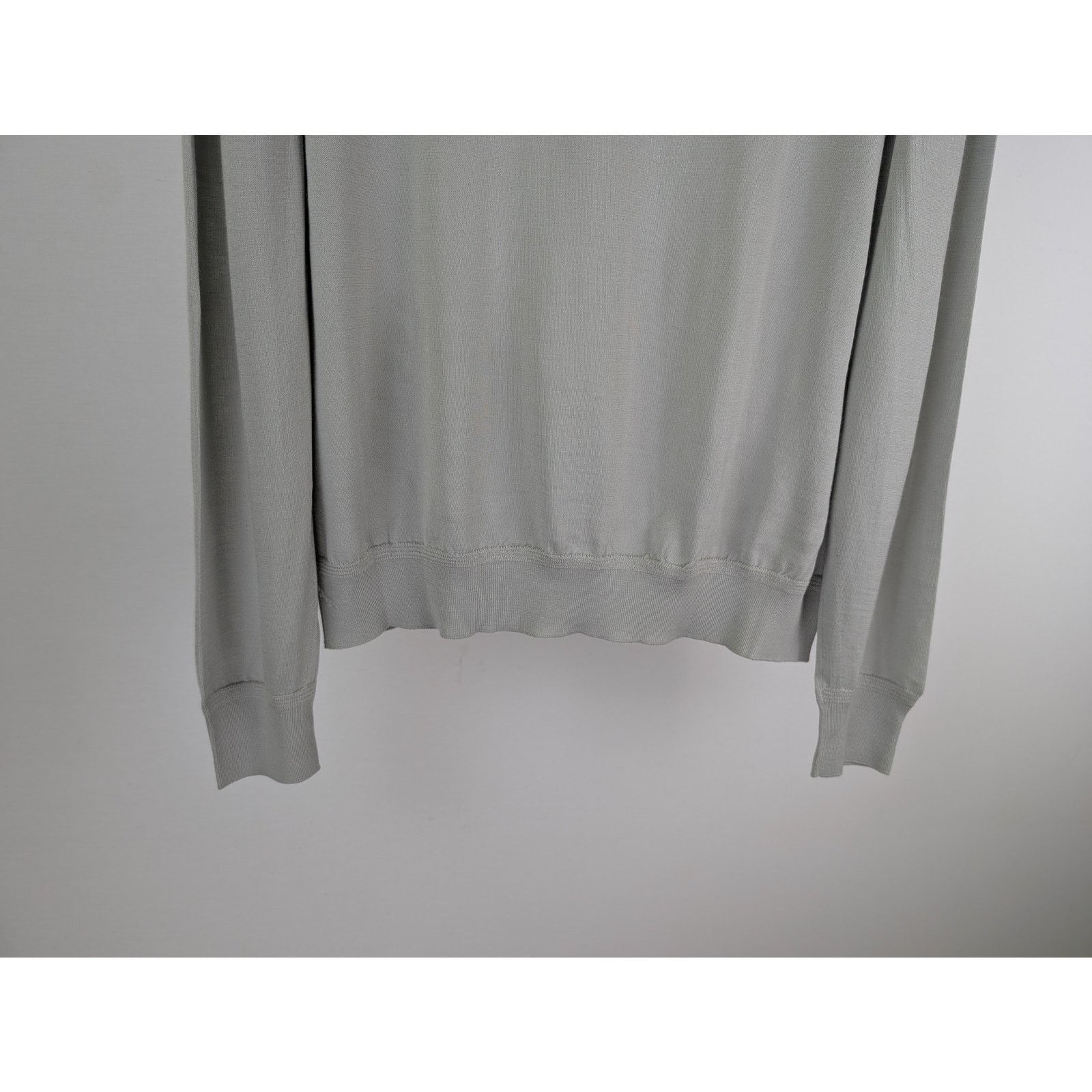 Tom Ford o1rshd1 V-Neck Knitwear Crewneck Sweatshirt in Grey Size US XXL / EU 58 / 5 - 7 Thumbnail