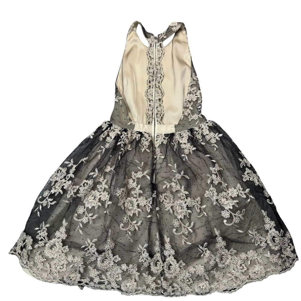 Alice + Olivia Alice + Olivia Beatrice T-back Lace Embellished Silk Blend Size S / US 4 / IT 40 - 4 Thumbnail