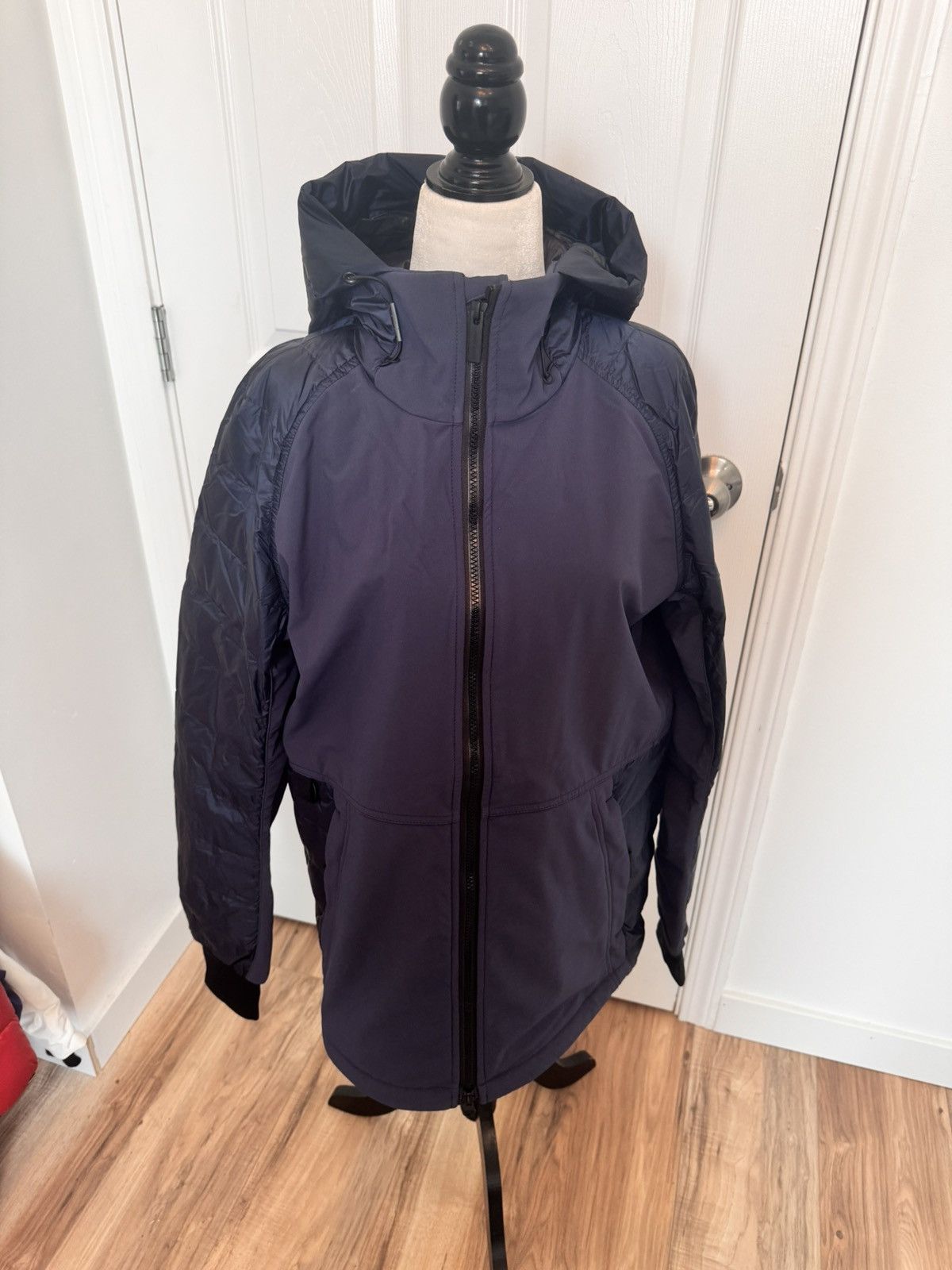 Canada Goose 🆕Canada Goose Hybridge Weyburn Men Hoody, size Medium Size US M / EU 48-50 / 2 - 1 Thumbnail