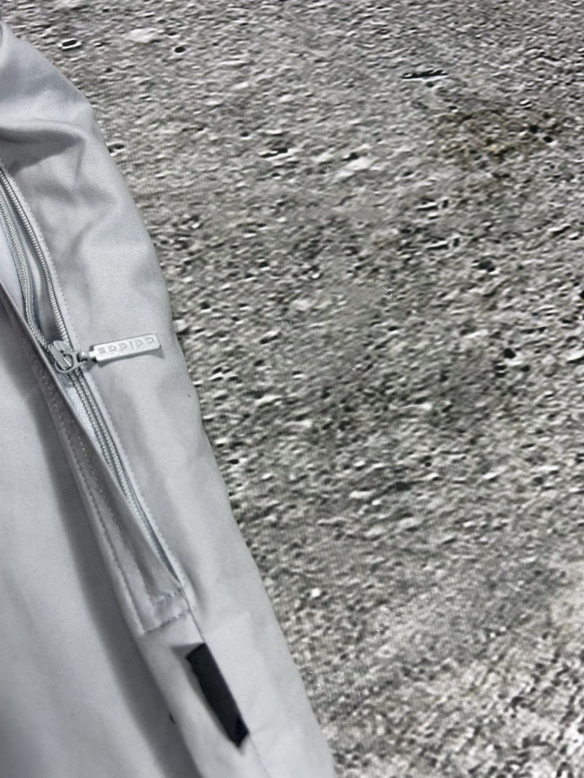 Adidas × Vintage Adidas vintage grey nylon track pants drill Y2K Size US 28 / EU 44 - 5 Thumbnail