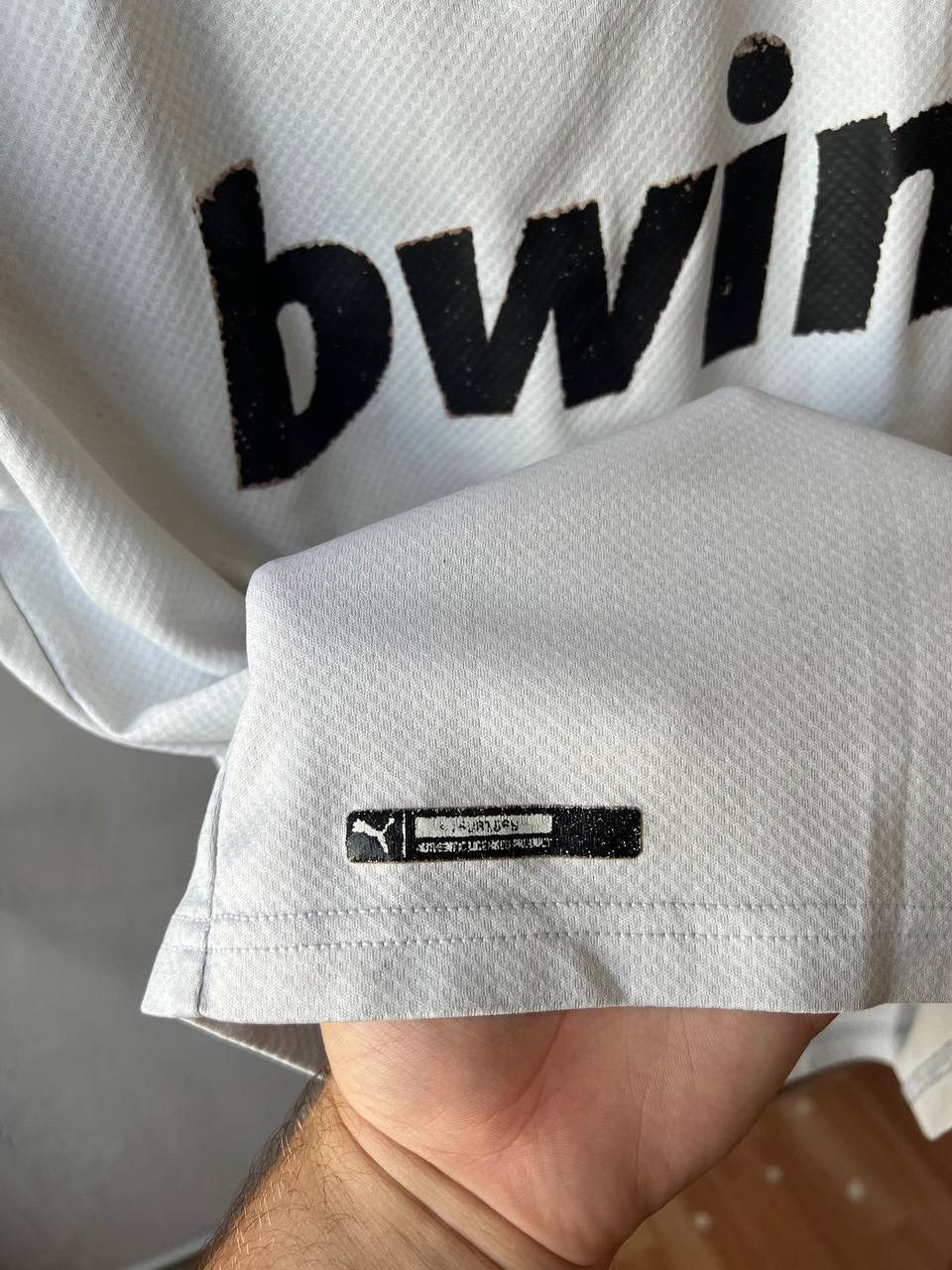 Puma 2019/20 VALENCIA CF HOME SOCCER FOOTBALL JERSEY SHIRT PUMA Size US M / EU 48-50 / 2 - 14 Thumbnail