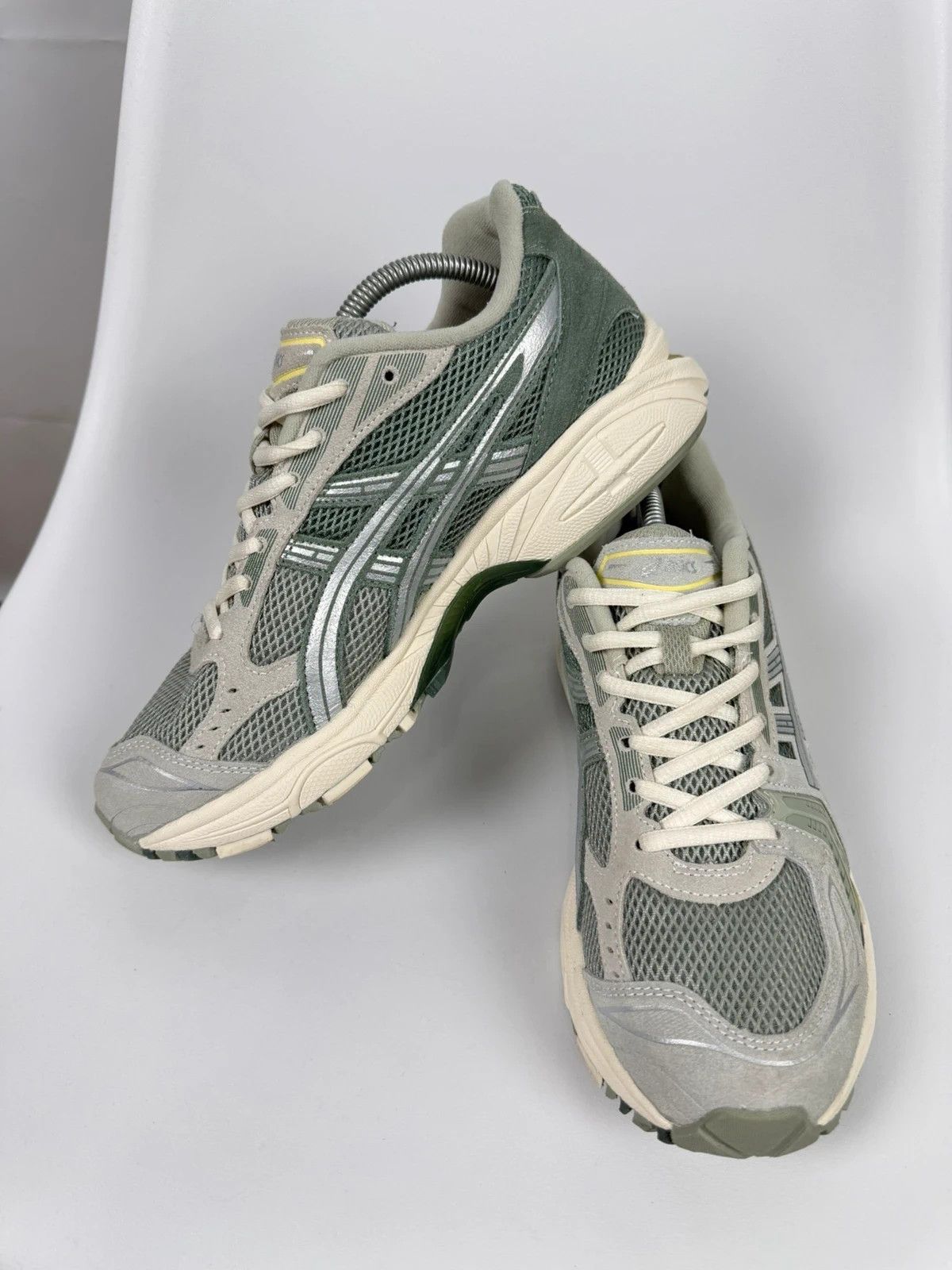 Asics Asics Gel Kayano 14 Trainers size 43.5 Size US 9.5 / EU 42-43 - 6 Thumbnail
