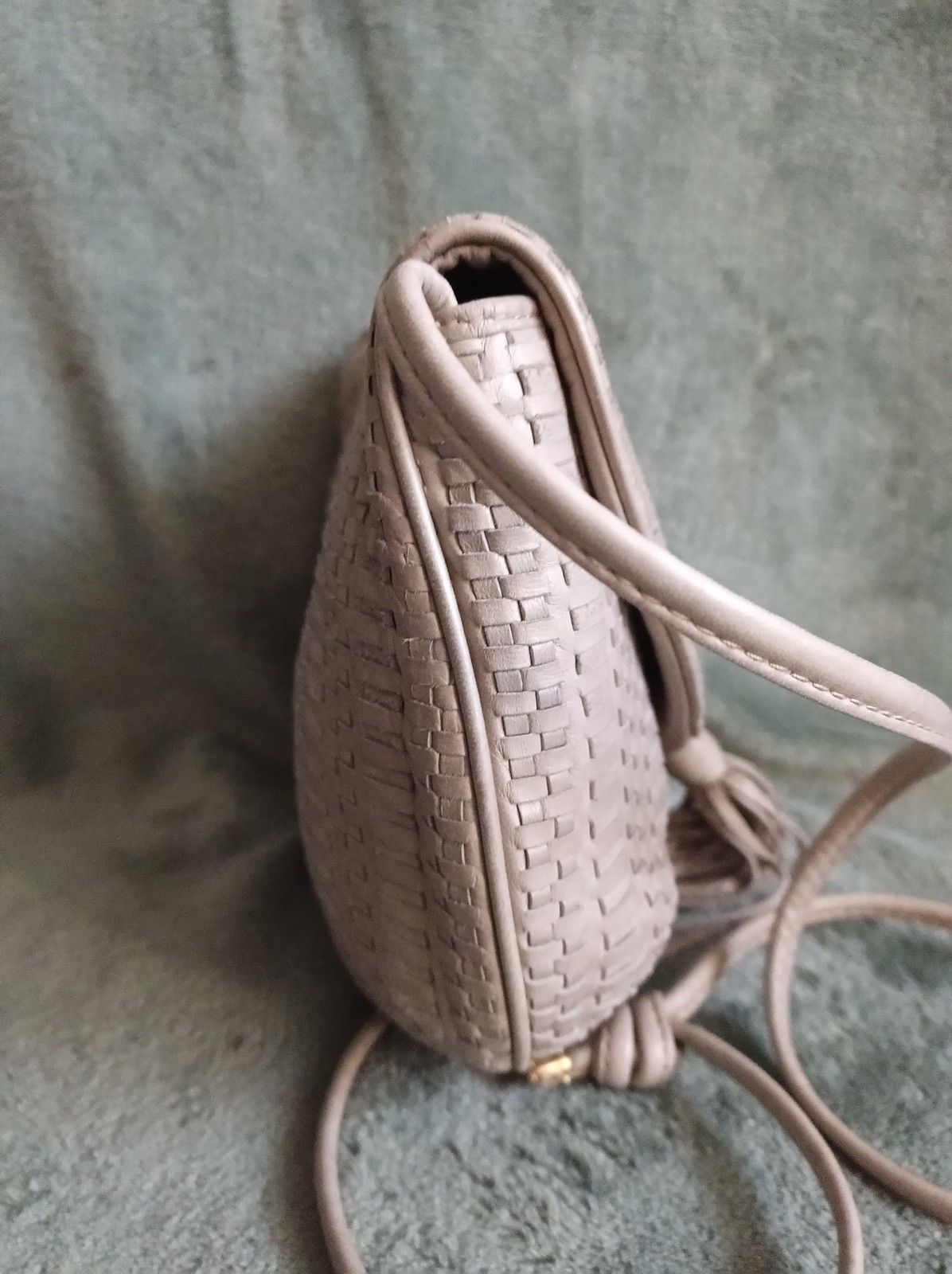 Other COSCI by Gucci Grey Woven Leather Crossbody Shoulder Bag Size ONE SIZE - 6 Thumbnail