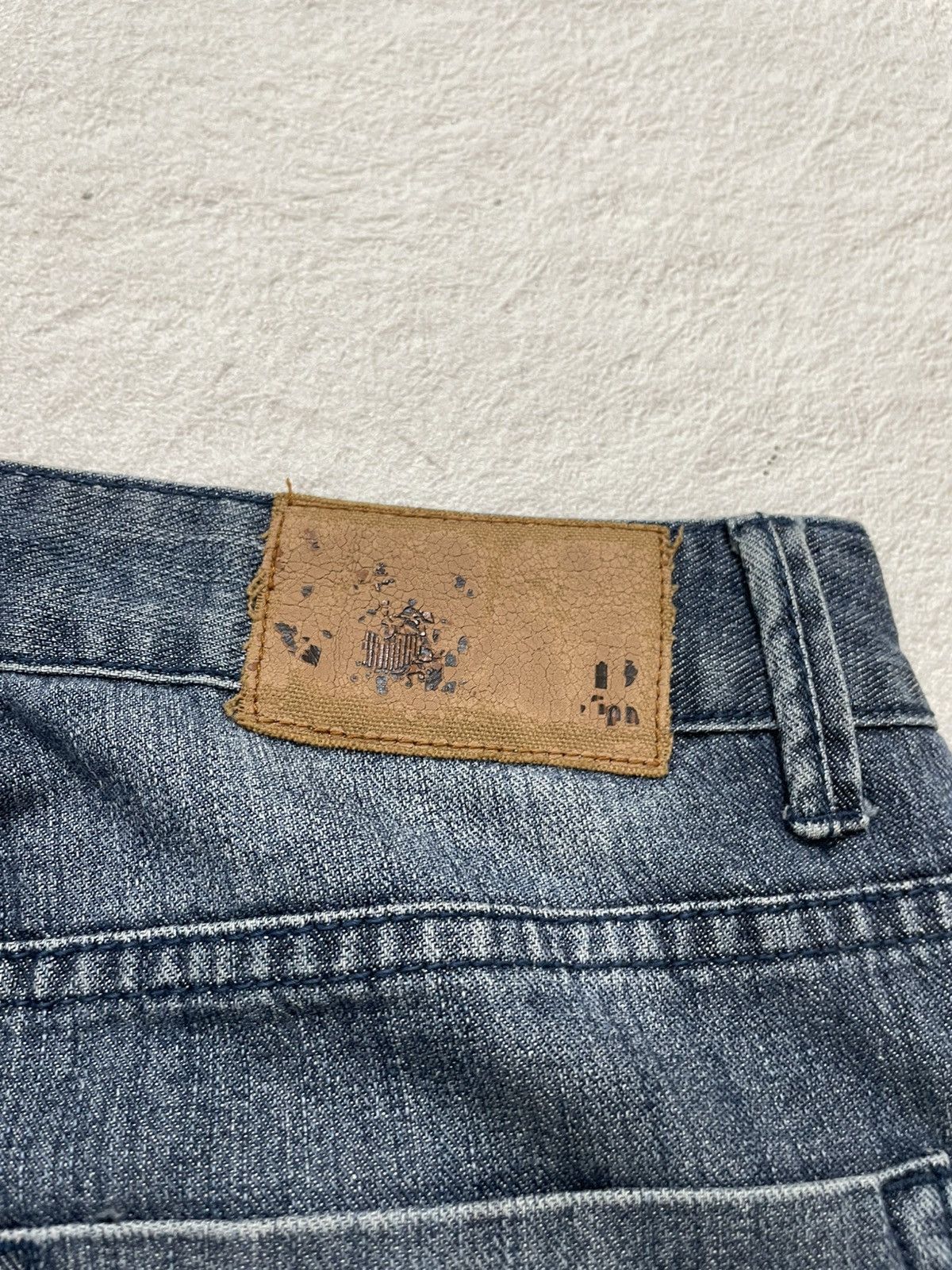 Japanese Brand 2000s Fading Denim wash Jeans Y2K Size US 32 / EU 48 - 11 Thumbnail