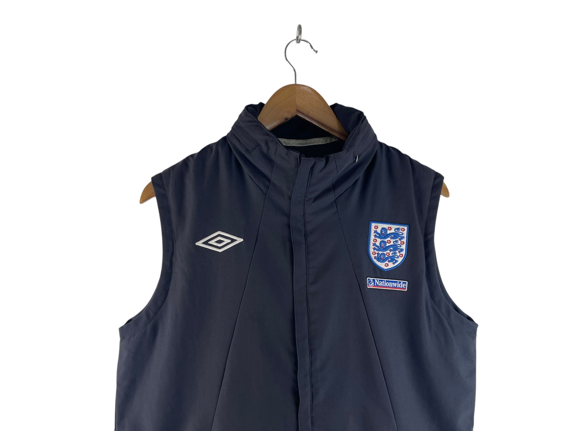 Umbro Vintage Umbro England Nationwide Training Vest Hooded 2000s Size US M / EU 48-50 / 2 - 9 Thumbnail