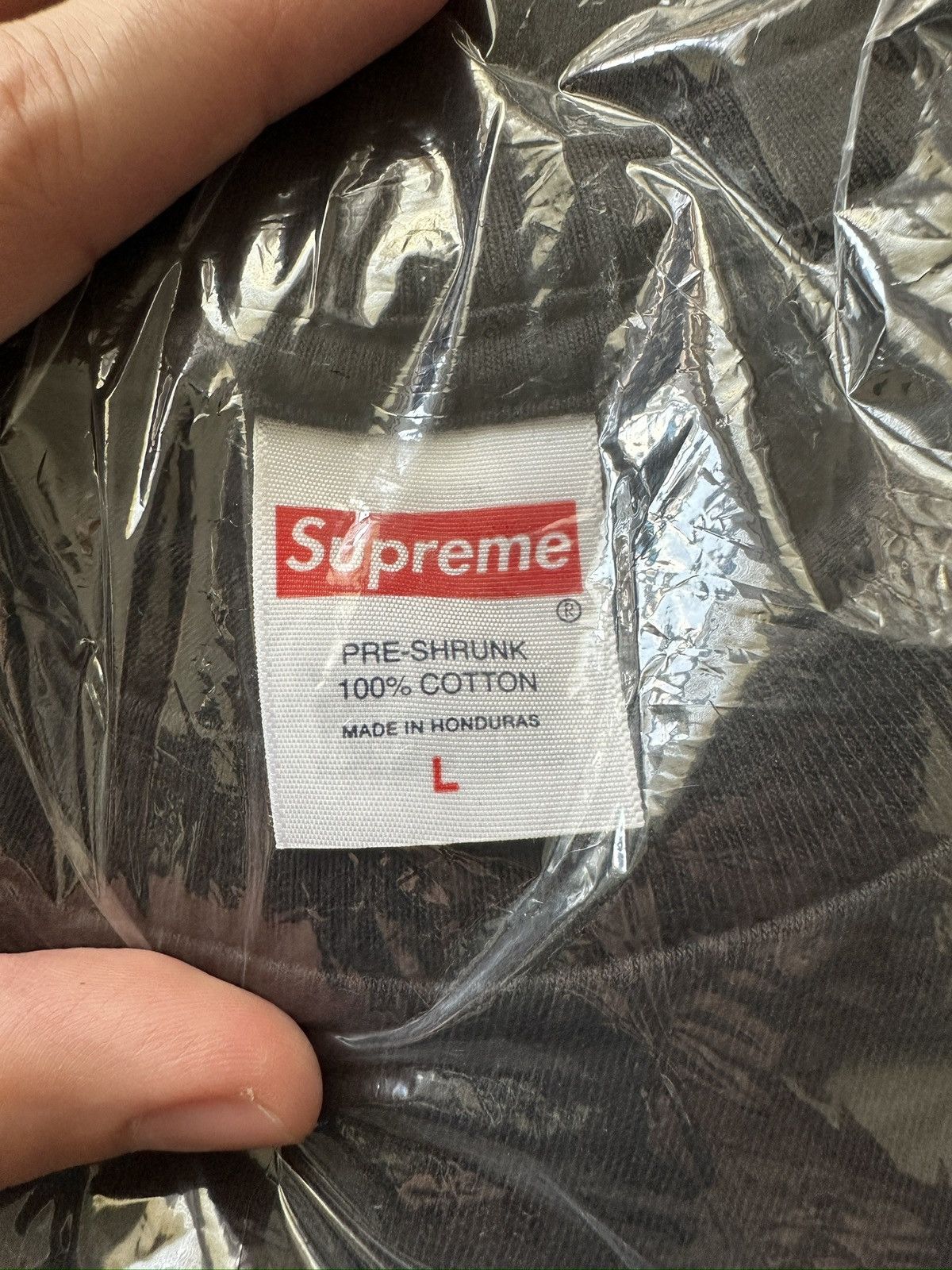 Supreme Dust Tee Black FW25 Size US L / EU 52-54 / 3 - 4 Thumbnail