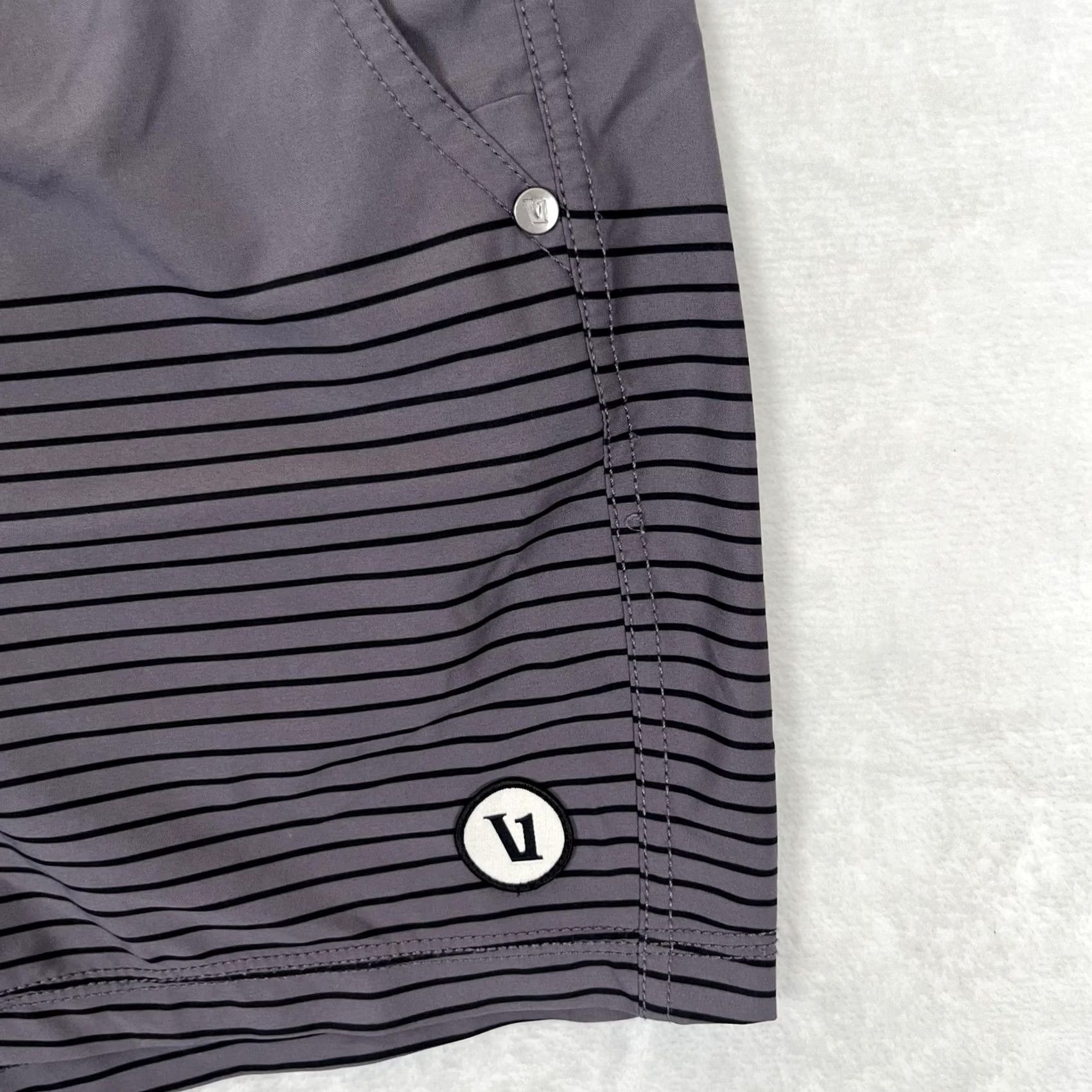 Vuori Vuori Swim Trunks Mens M Gray Stripe Lined Elastic Waist Drawstring Pockets Size ONE SIZE - 2 Thumbnail