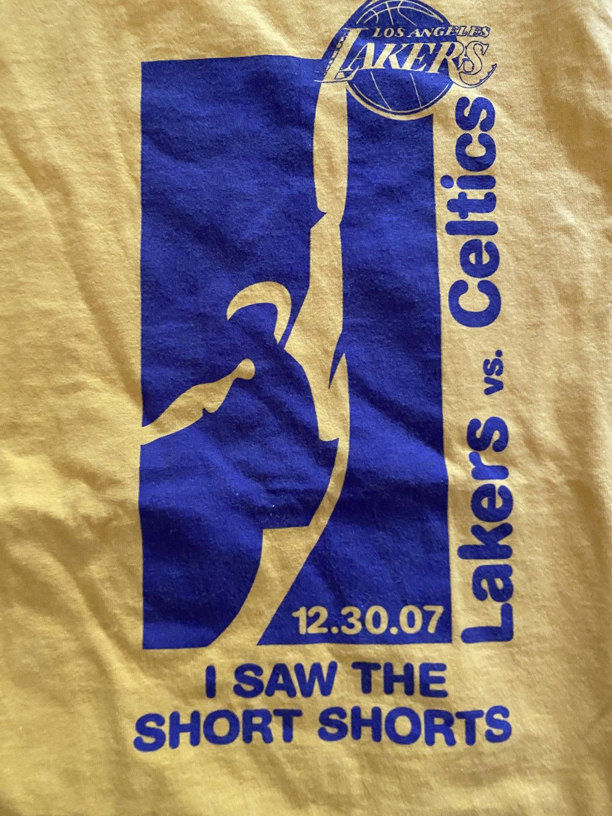 Vintage Vintage Los Angeles Lakers Gold Tee Size US XL / EU 56 / 4 - 2 Thumbnail