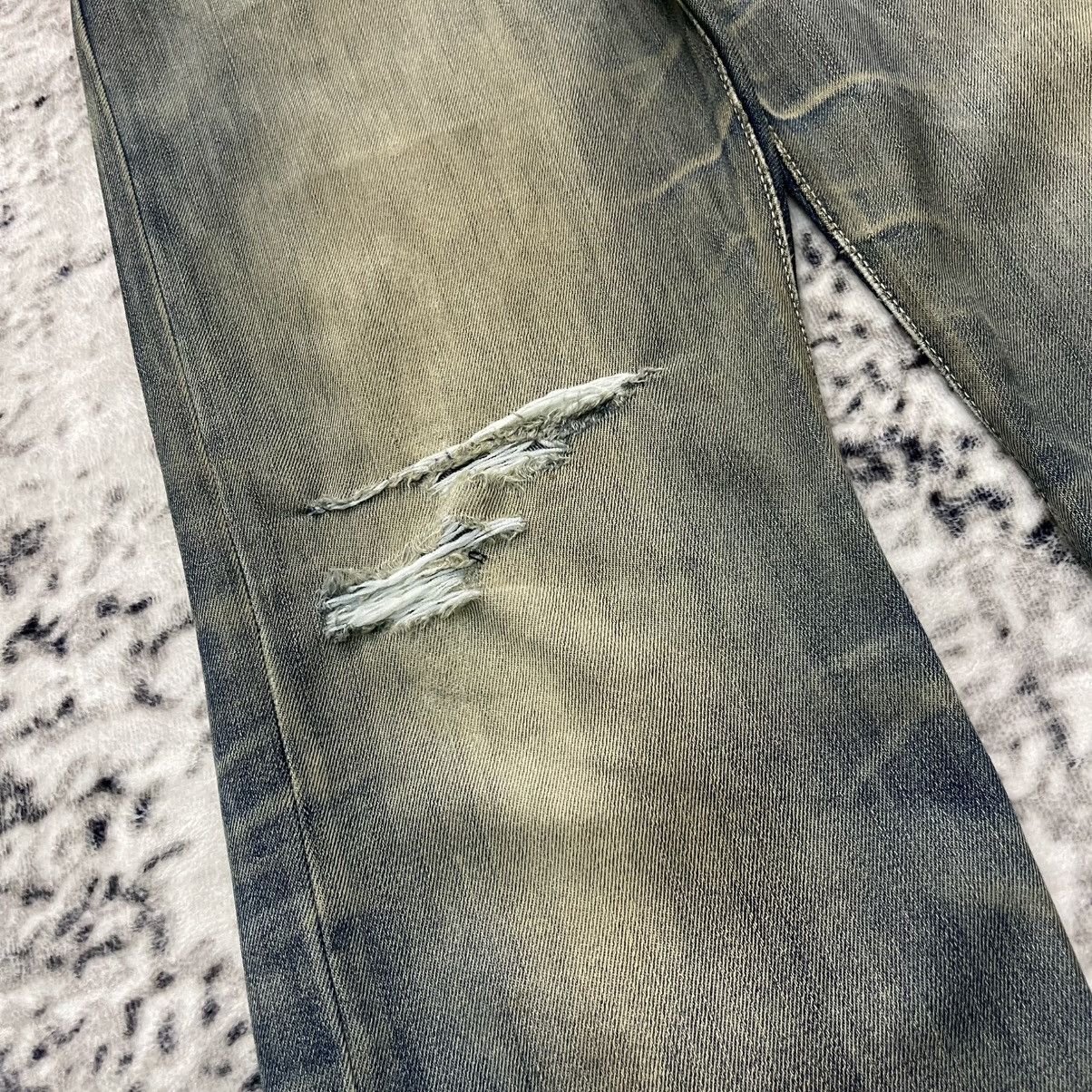 Mastermind Japan × Roen Hydrogen Japan Embroidered Skull Mud Wash Distressed Jeans Size US 31 - 9 Thumbnail