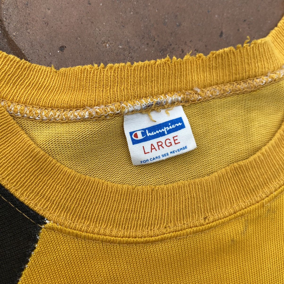 Champion Thrashed Vintage 70s Champion Blue Bar ERD GRUNGE FADED TEE Size US L / EU 52-54 / 3 - 4 Thumbnail