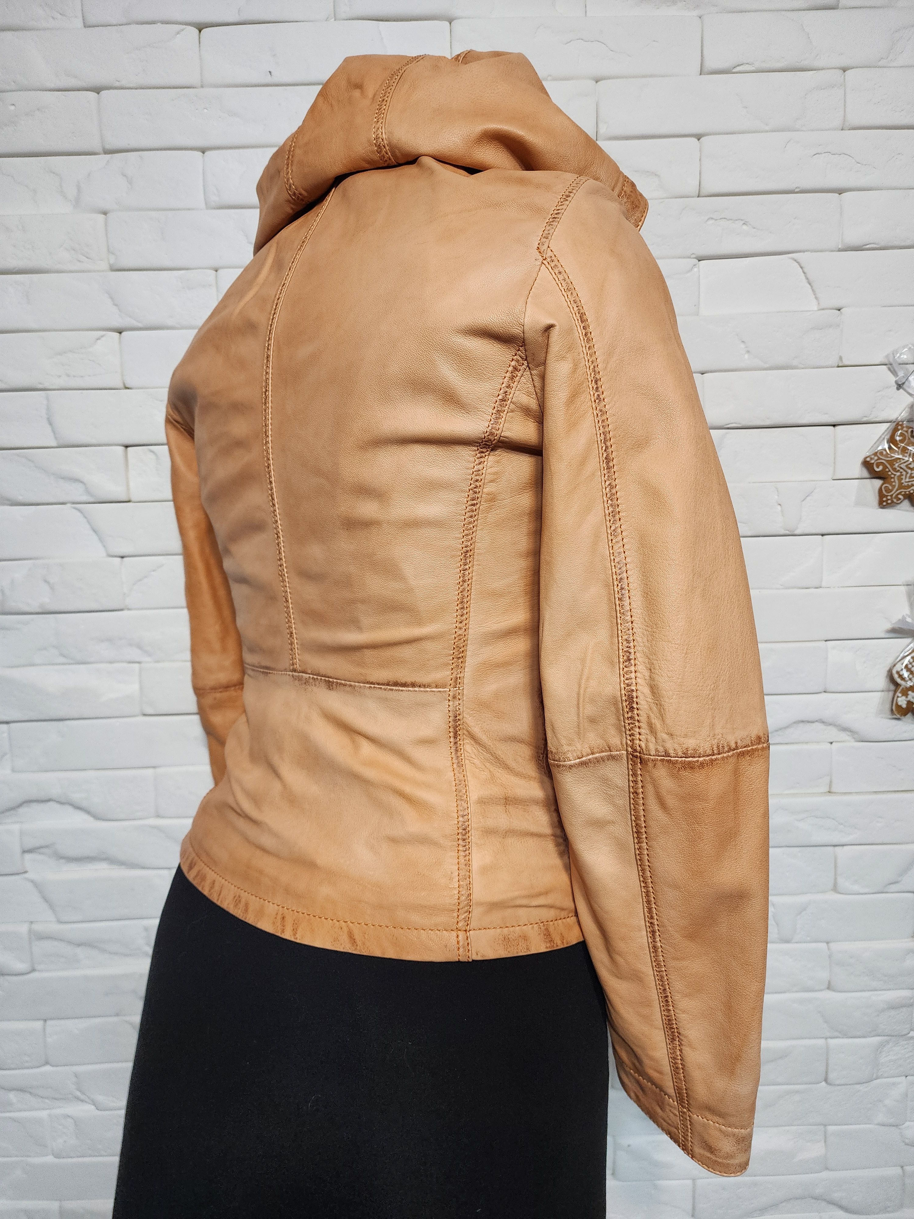 Gypsy Orange Leather Women's Sporty Jacket: Hooded Outwear. Size S / US 4 / IT 40 - 5 Thumbnail