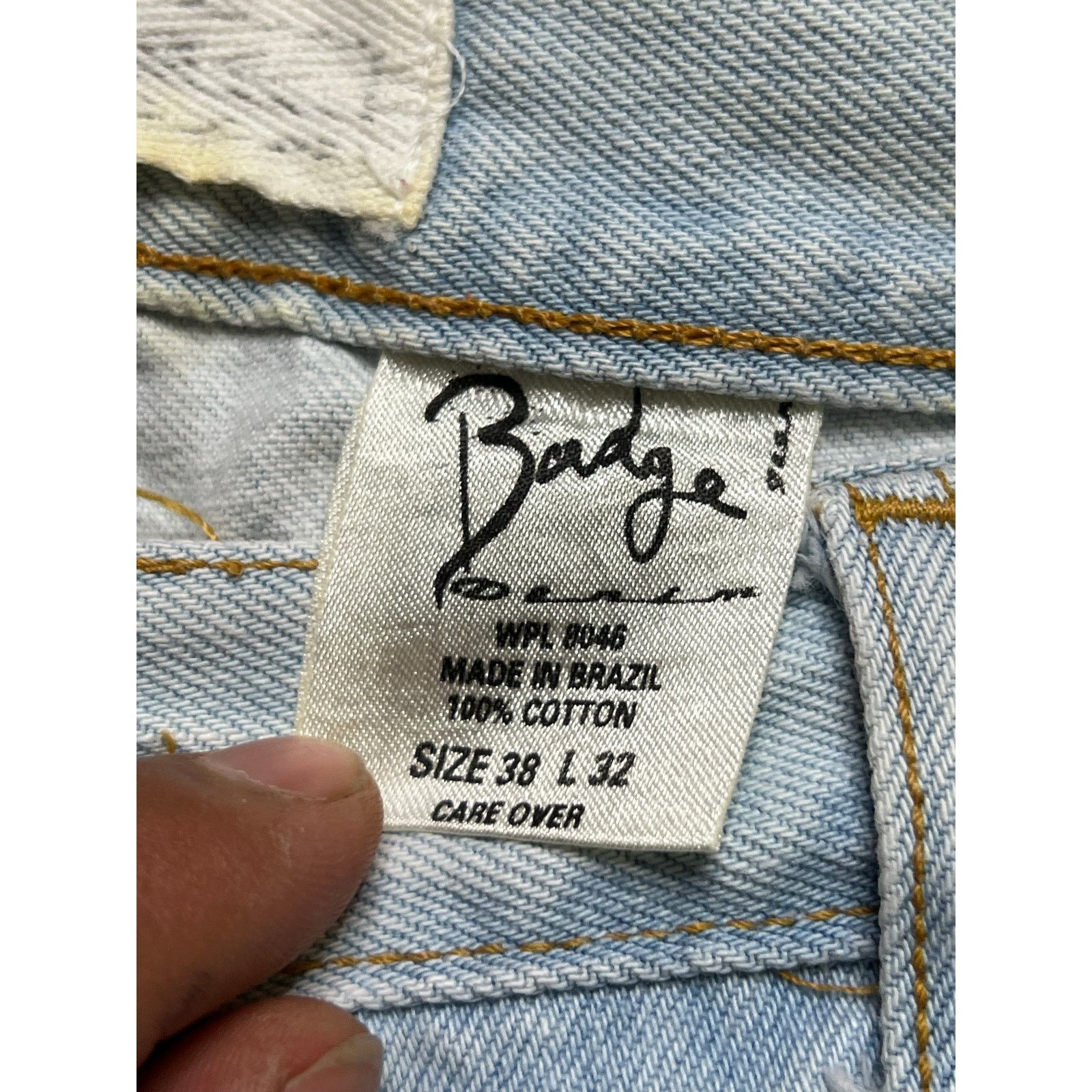 Vintage Vintage 90s Badge Denim Jeans Light Wash 38 Brazil 35x31.5 Size US 38 / EU 54 - 4 Thumbnail
