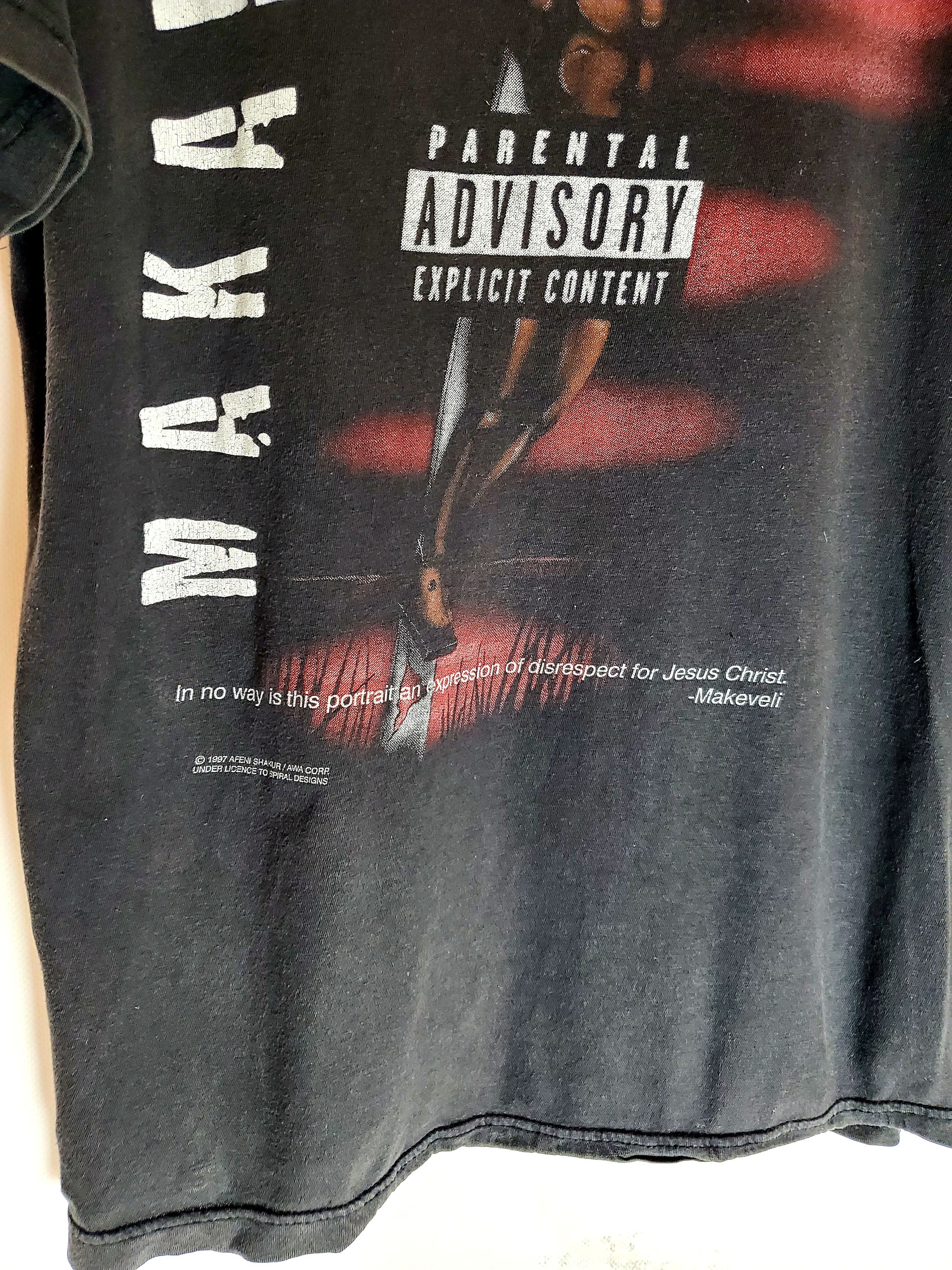 Rap Tees Vintage 90s Makaveli Family Tshirt rap tee size L Size US L / EU 52-54 / 3 - 5 Thumbnail