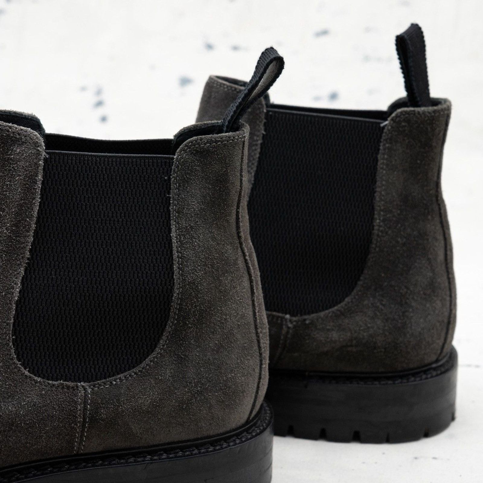 Dolce & Gabbana Gray Suede Leather Chelsea Boots Men\'s Shoes Dolce & Gabbana Boots for Men Sale | Up To 70% Off | Sendegaro main image 3
